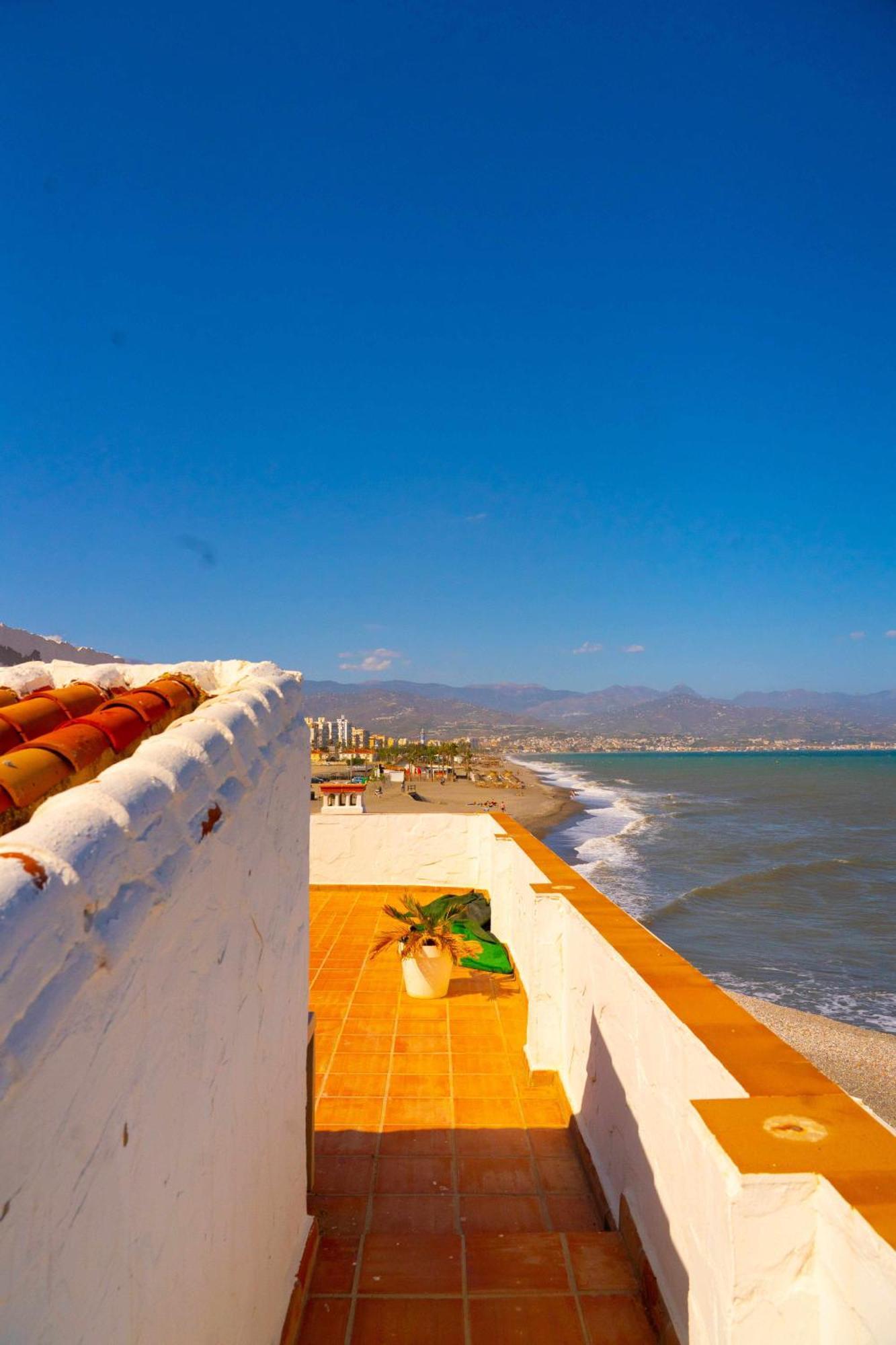 Paraiso Del Mar Guest house