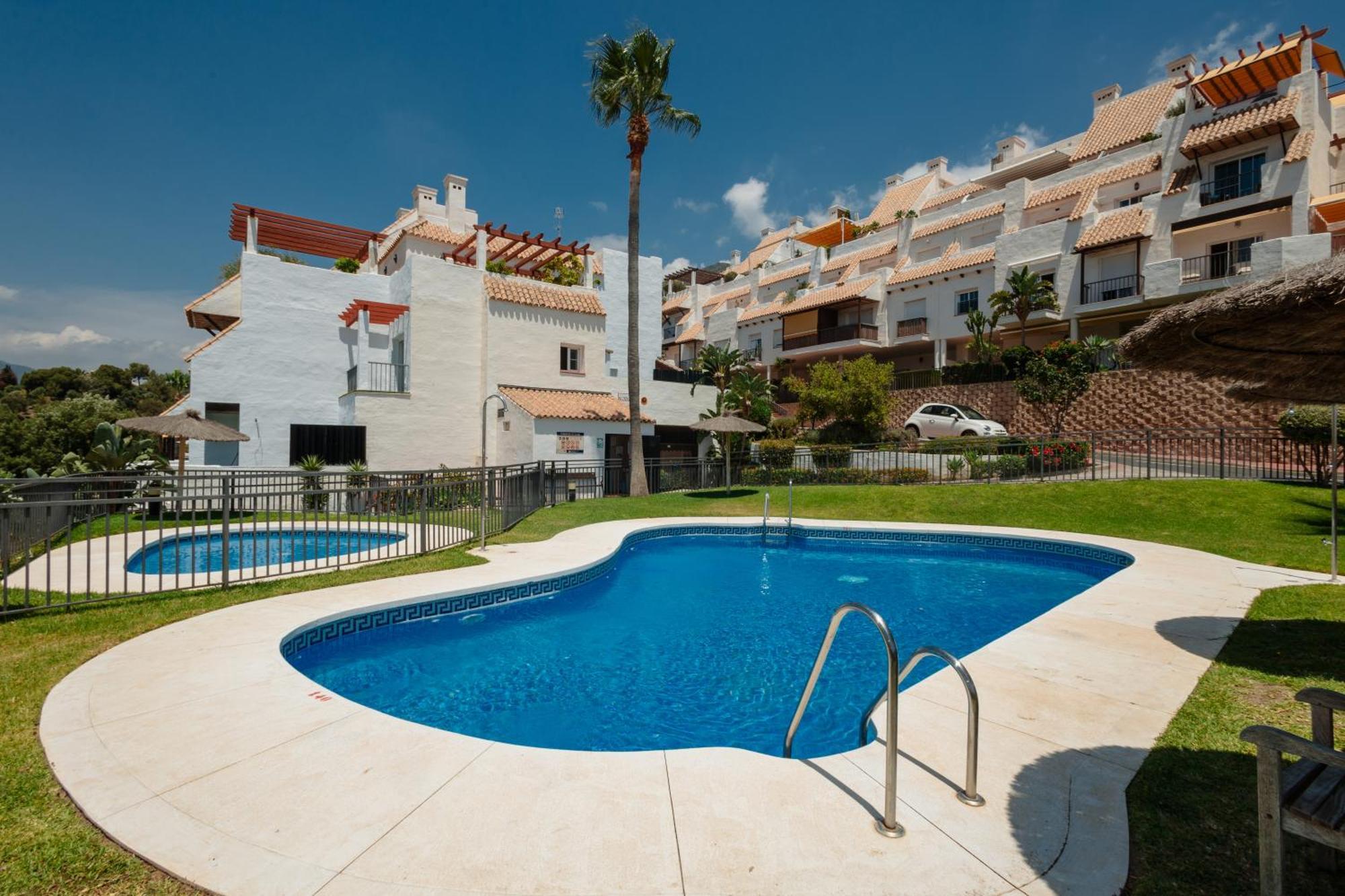 Sea View With Private Garden And Jacuzzi In Balcones Del Lago, Istan El Ángel