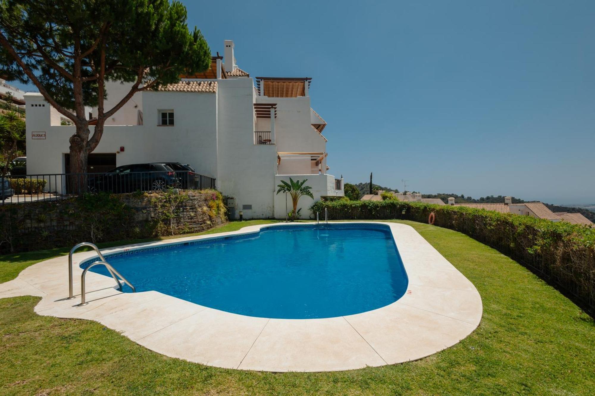 Sea View With Private Garden And Jacuzzi In Balcones Del Lago, Istan *