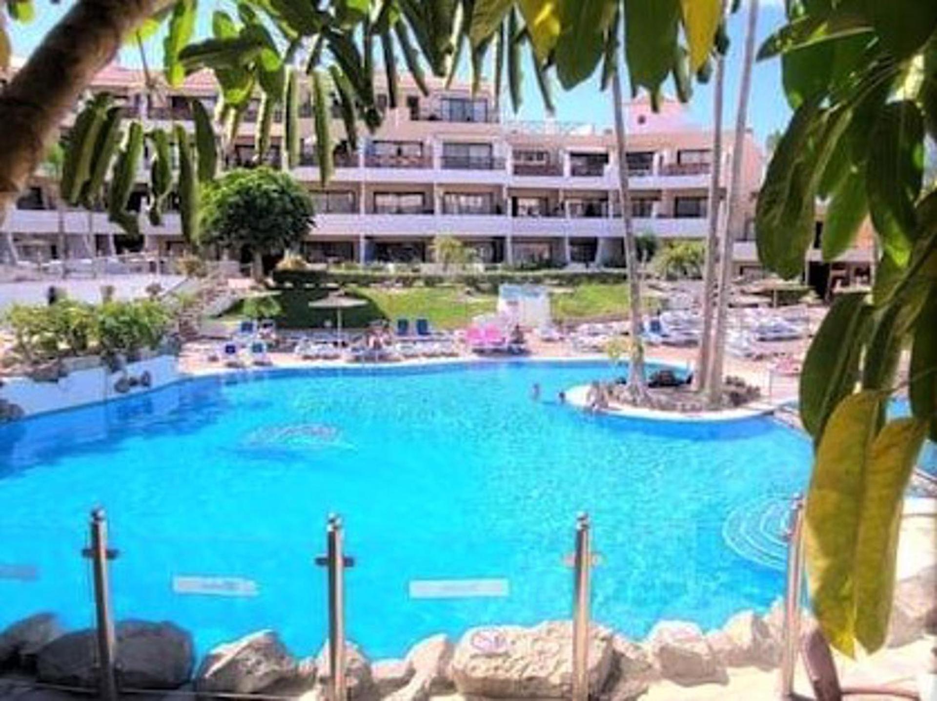 Apartment One Bed Ground Floor Pool View *