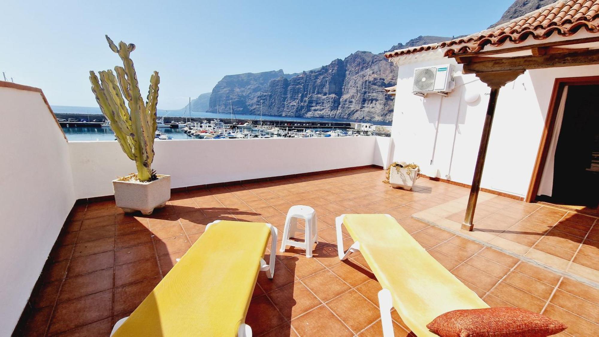 Gigantes 2 Bedroom & Ocean View & Big Terrace Holiday home *