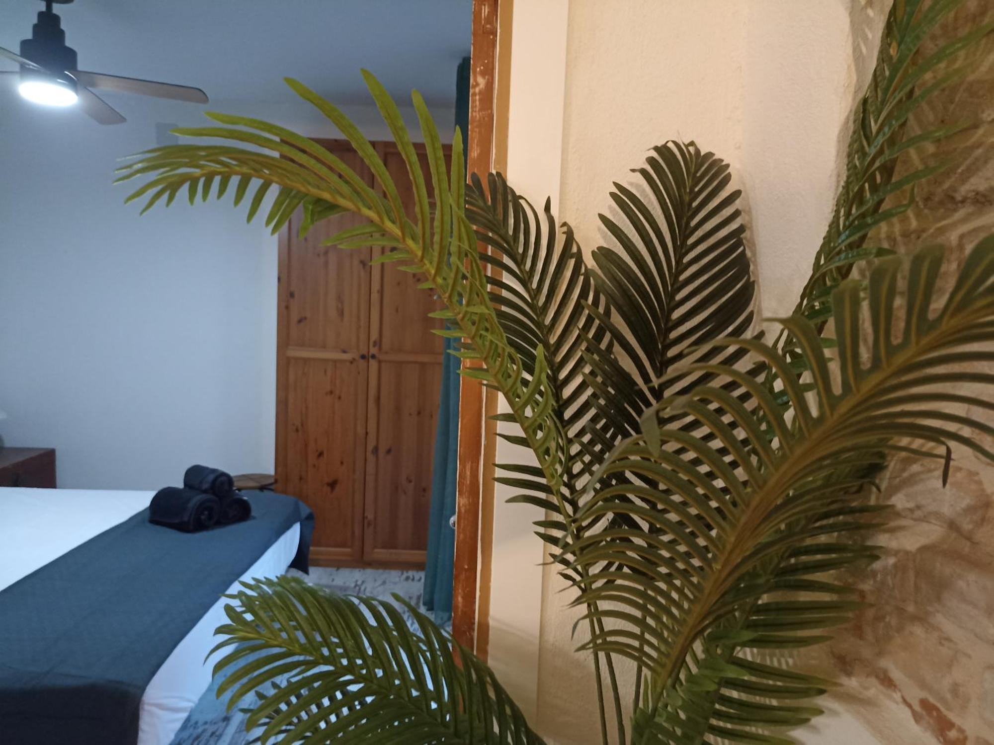 Petra -old With Terrace And Barbecue- Apartment Tarragona