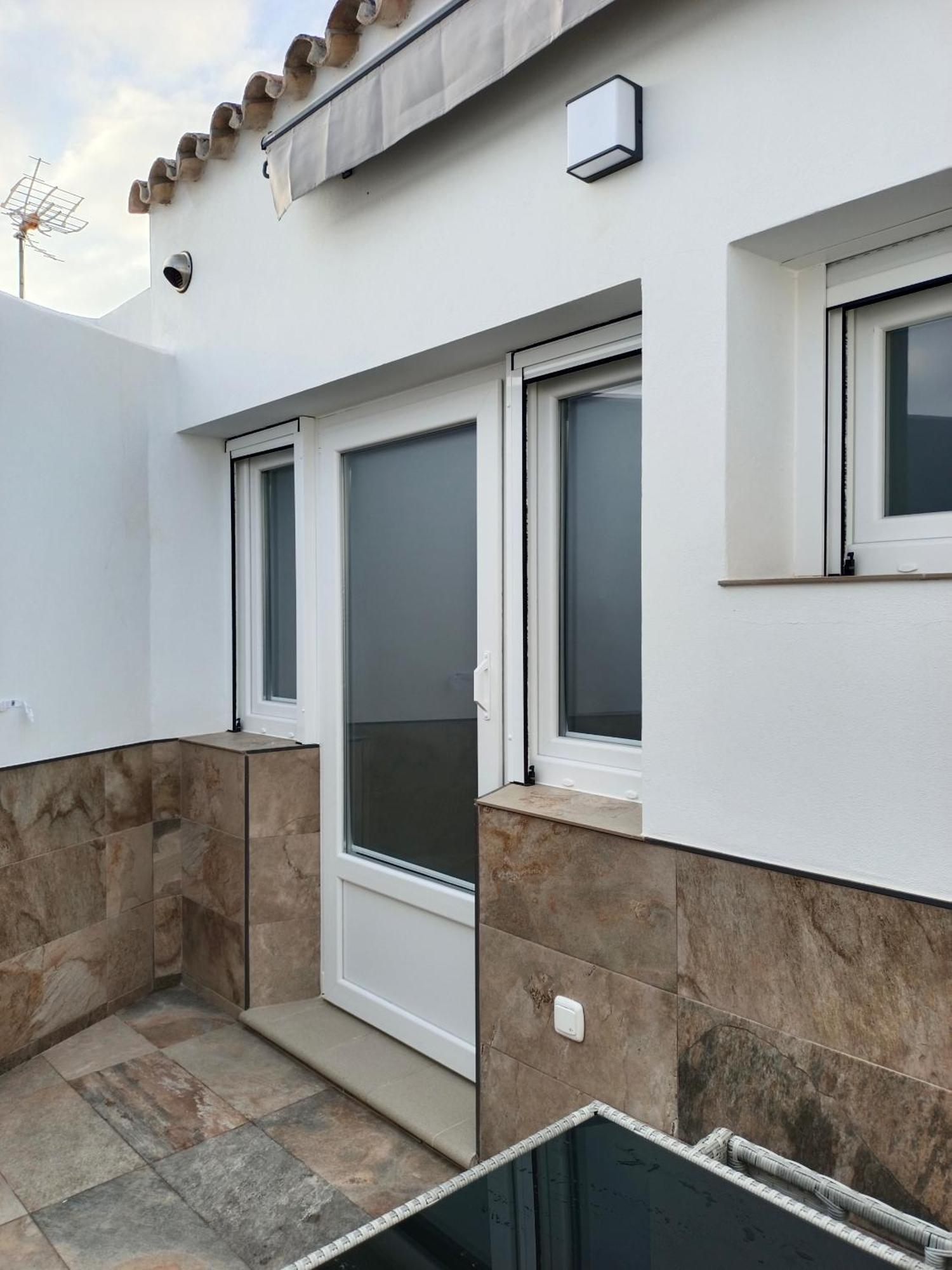 Lebana Plaza Dario Apartamento