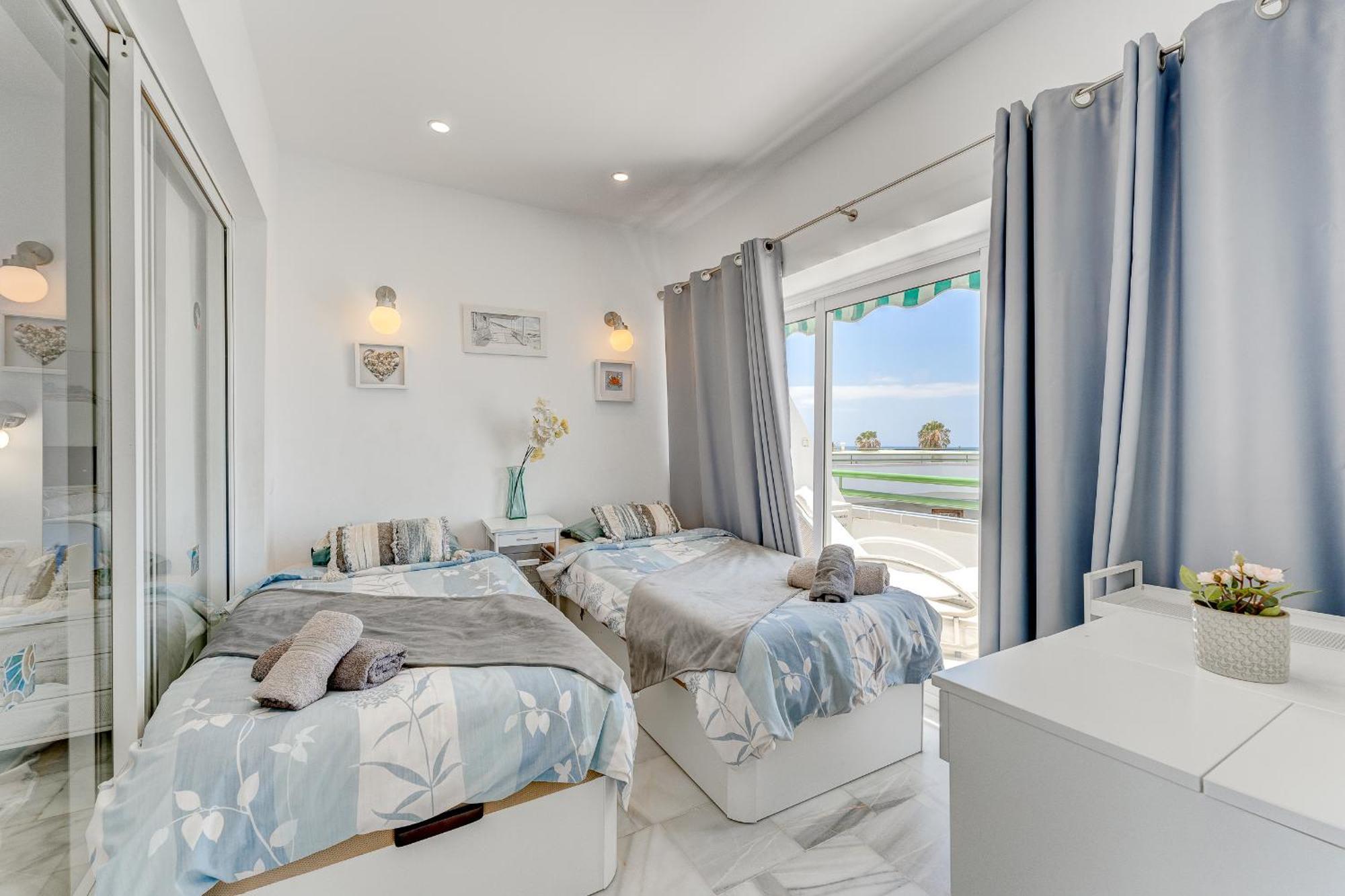In Complex Altamira With Direct Ocean View *