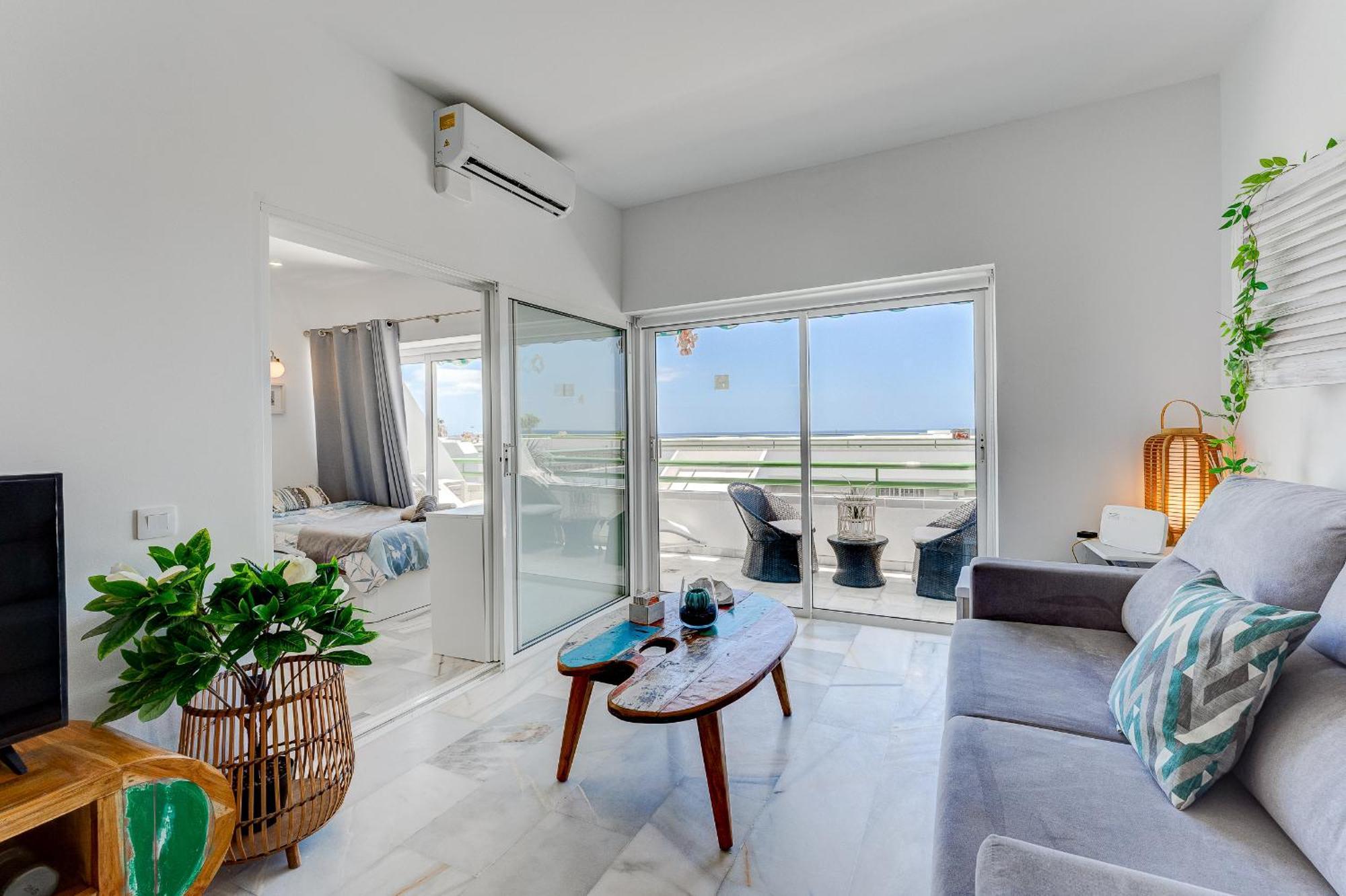 In Complex Altamira With Direct Ocean View * Costa Adeje (Tenerife)
