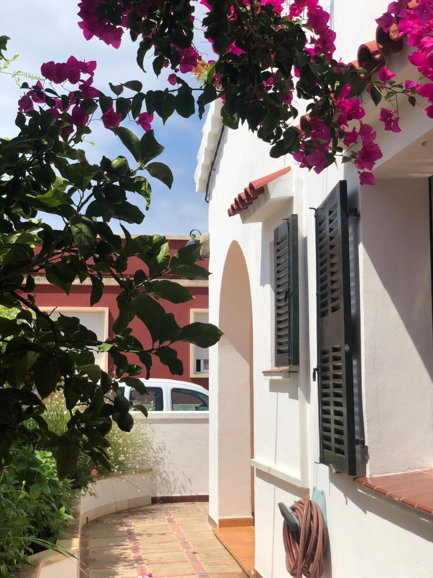 Doble Con Bano Privado Casa Tipica Ciutadella Centro Homestay