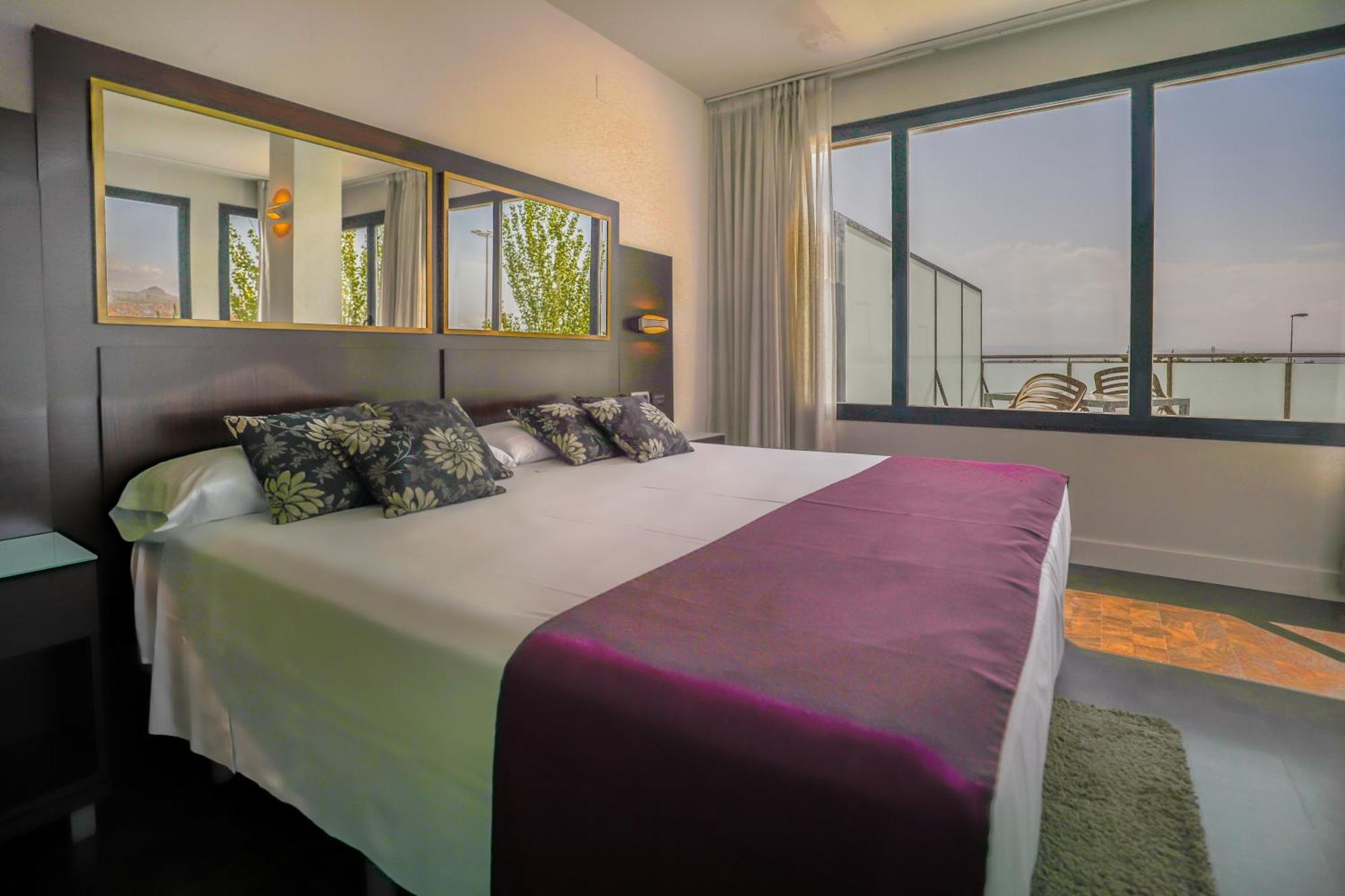 Hotel Yit Conquista De Granada Peligros