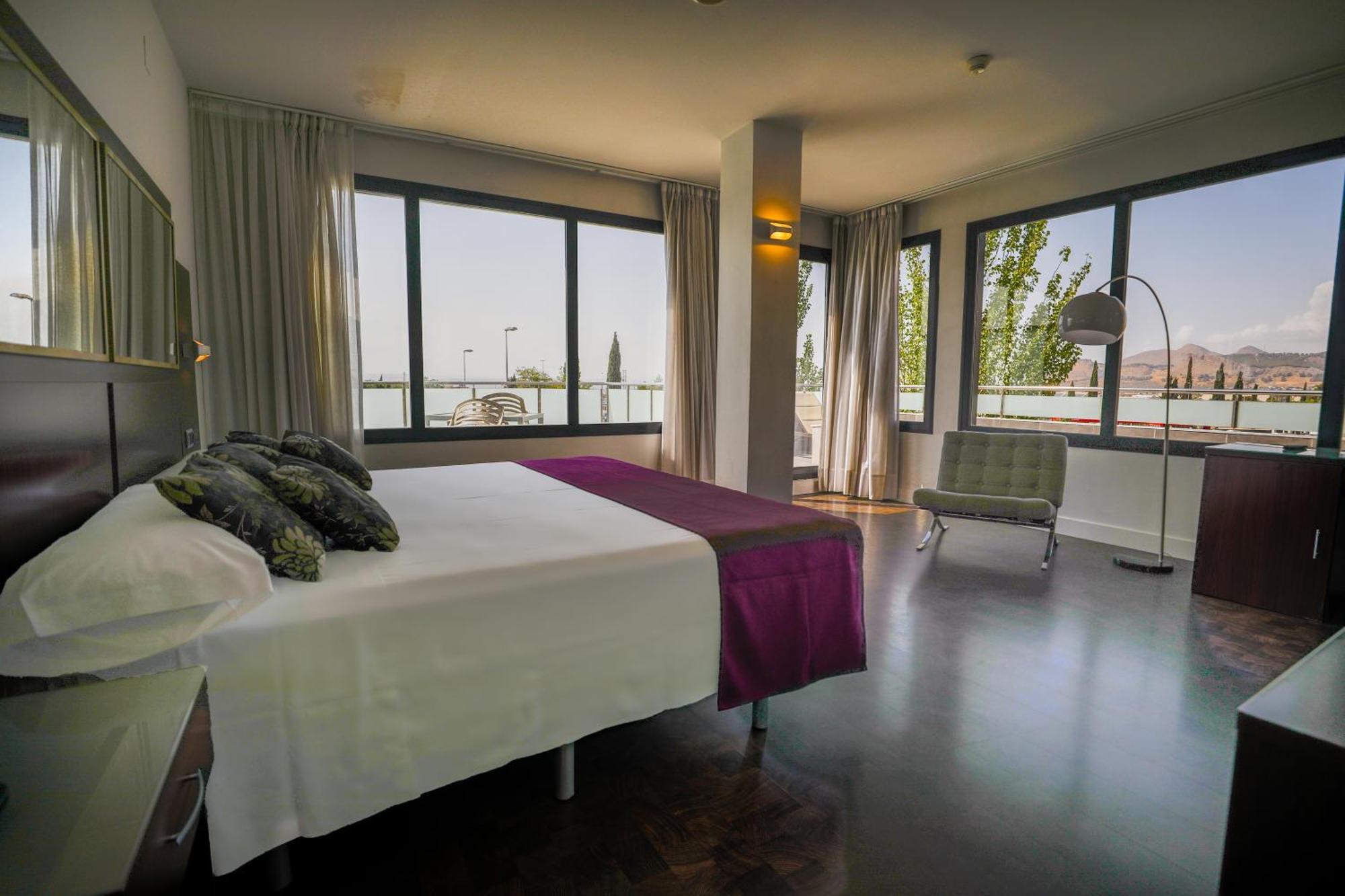 Hotel Yit Conquista De Granada