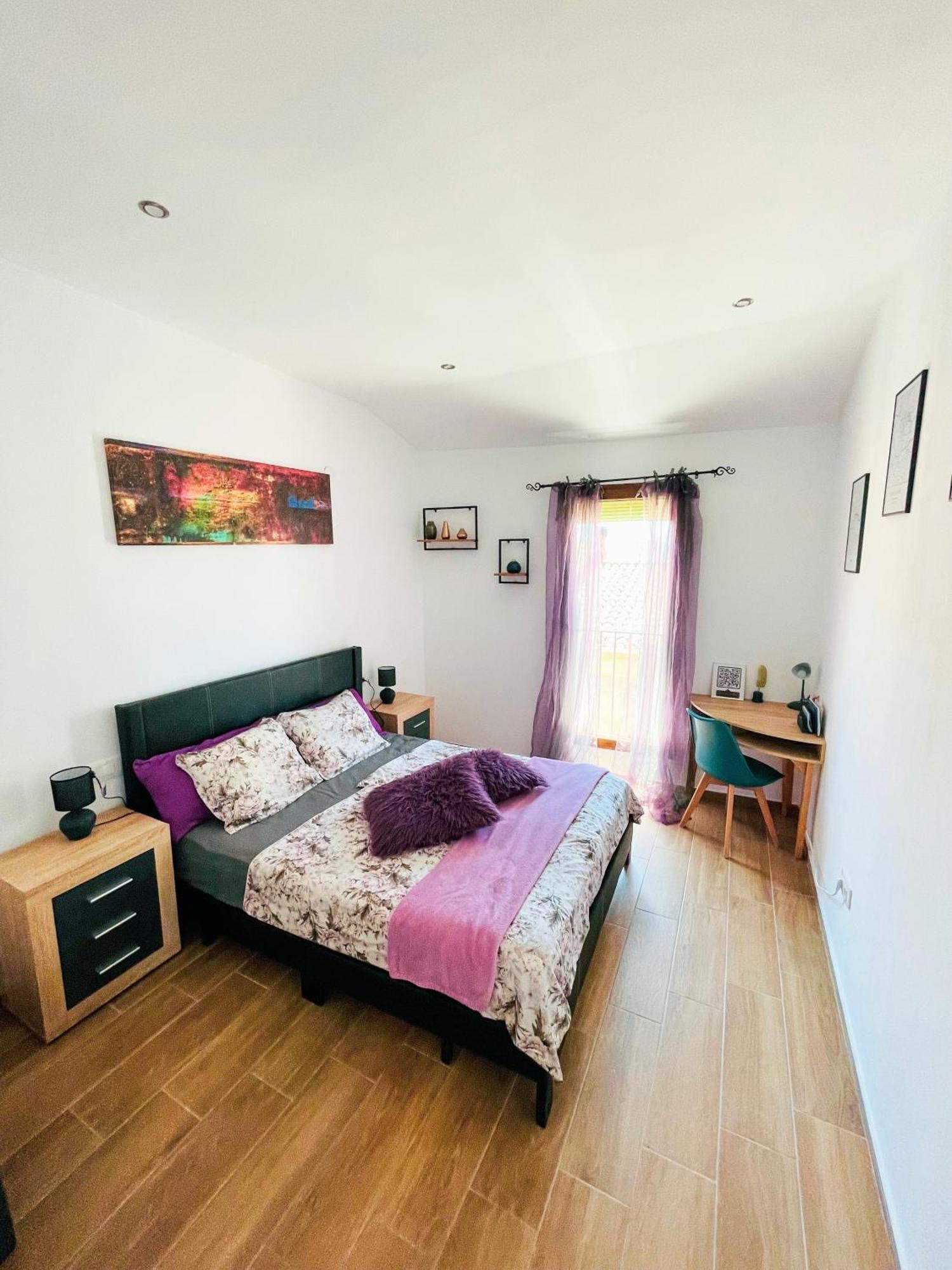 Casa De Pueblo - Lovely Holiday In Old Town Apartment