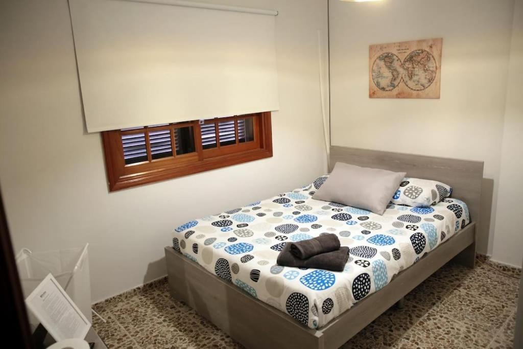 Amplia Casa 5 En Santa Cruz Con Zona Trabajar