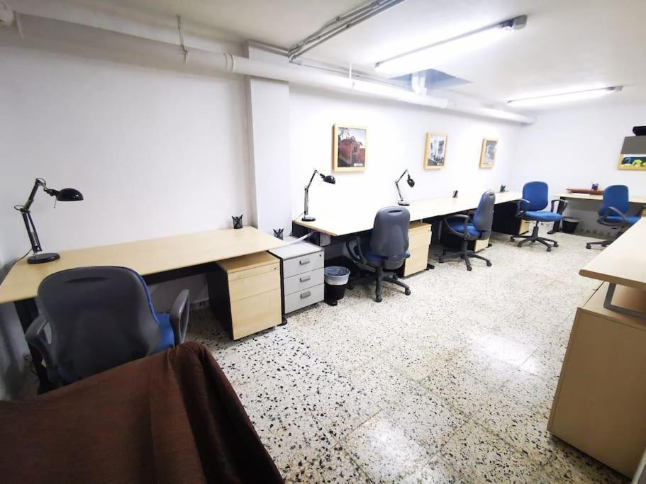 Amplia Casa 5 En Santa Cruz Con Zona Trabajar Сasa de vacaciones