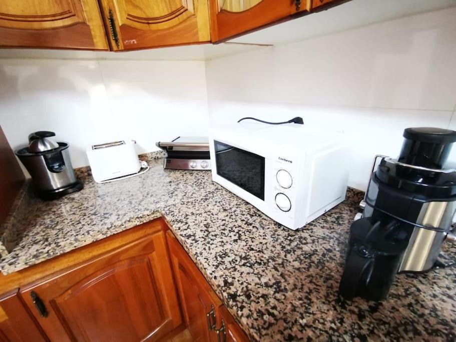 Сasa de vacaciones Amplia Casa 5 En Santa Cruz Con Zona Trabajar Santa Cruz de Tenerife