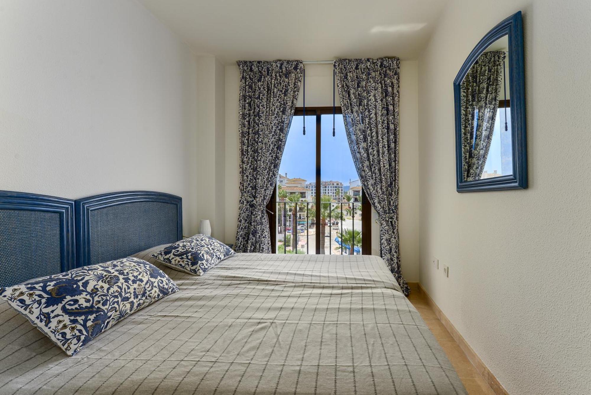 Duquesa Port Retreat *