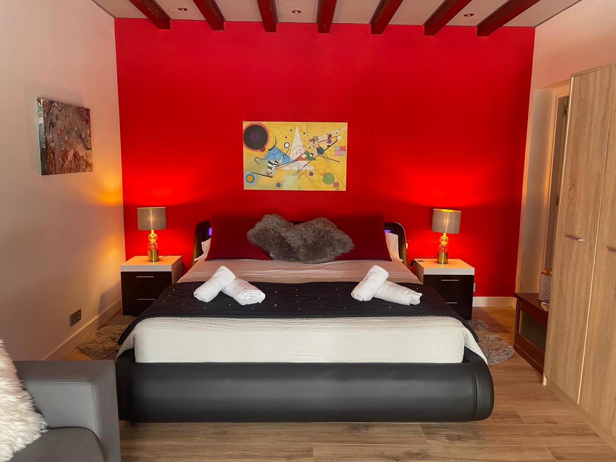Habitación Con Cama Extra Doble Más Sofa Cama Apta Hasta 4 Personas Con Baño Privado Habitación en casa particular *