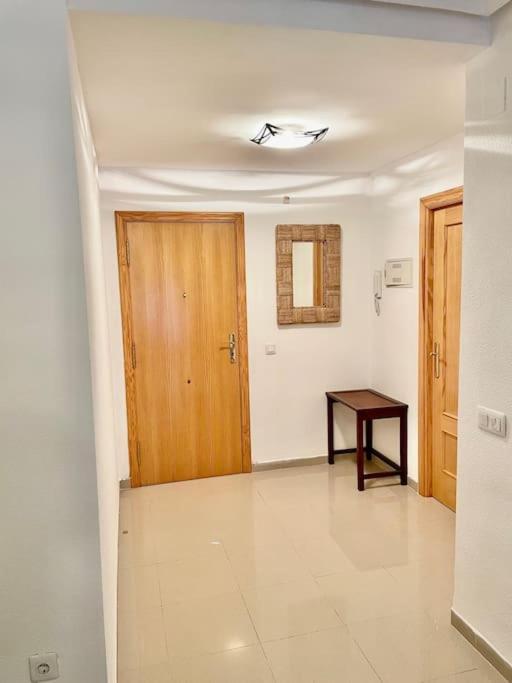 Apartment 2 Bedroom 50 M From The Moncofar