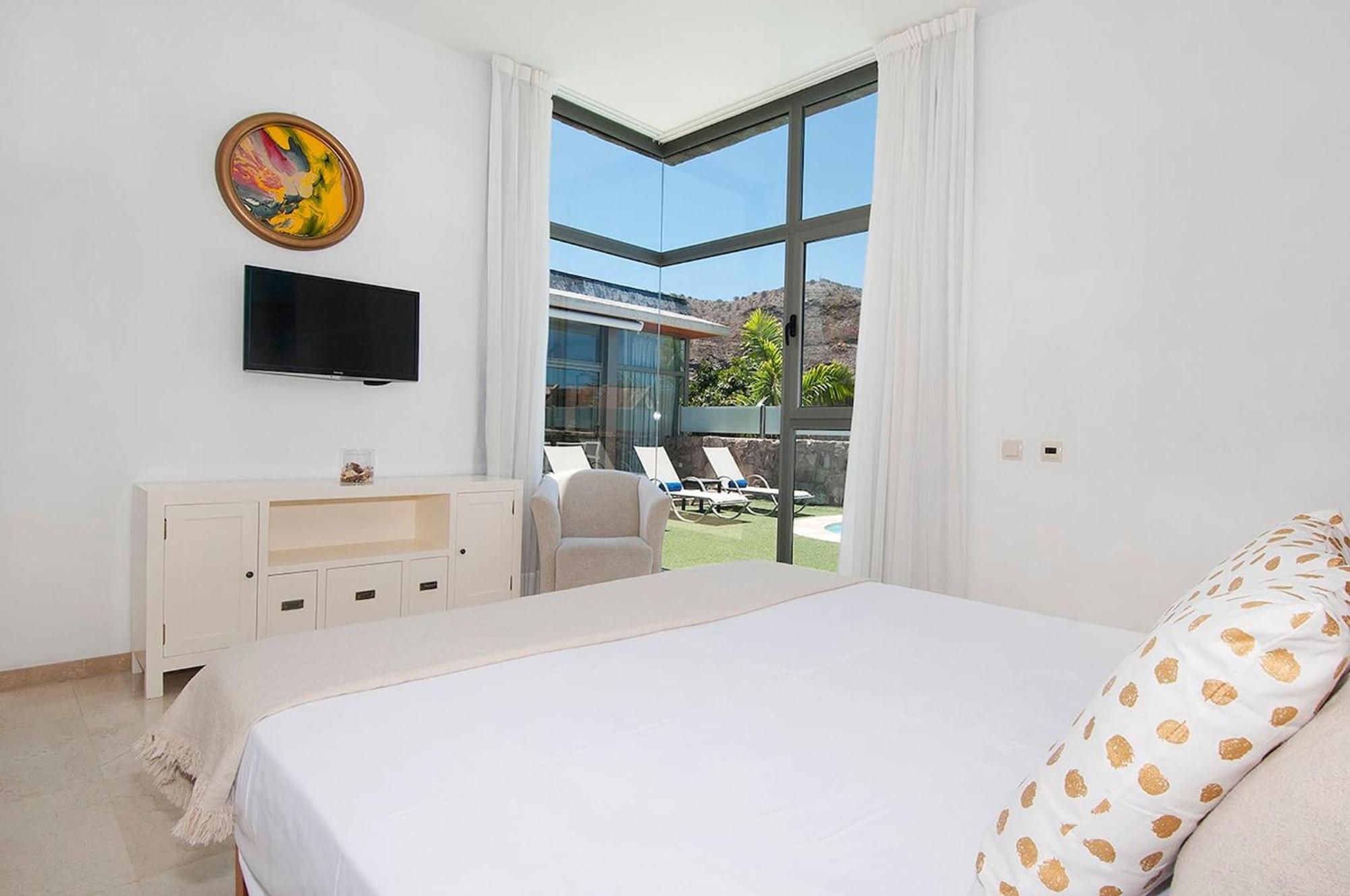 Tauro Deluxe Villa *