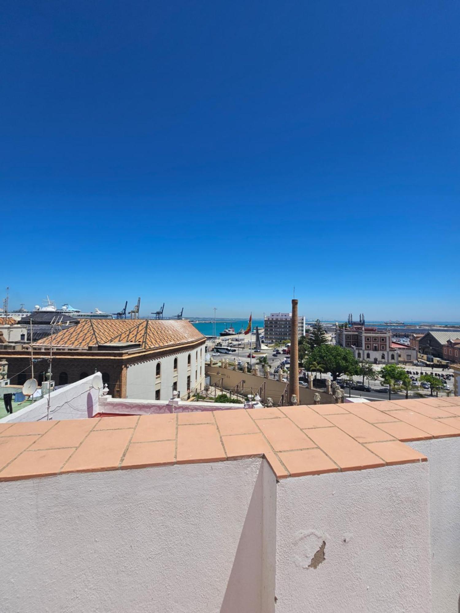 Plaza Santo Domingo Apartamento Cádiz