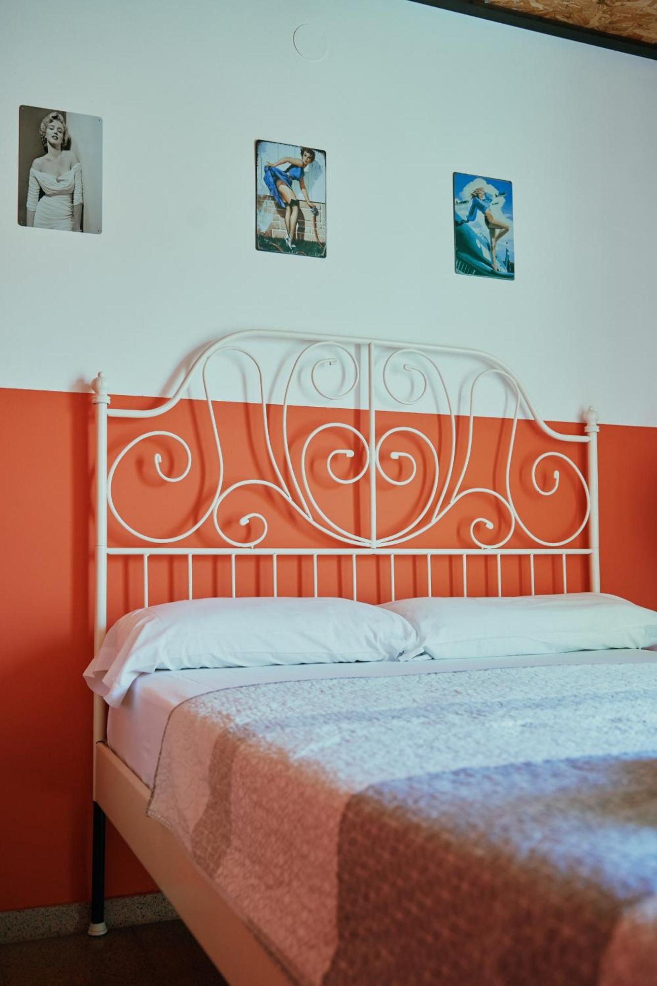 Loft Group Hostal *