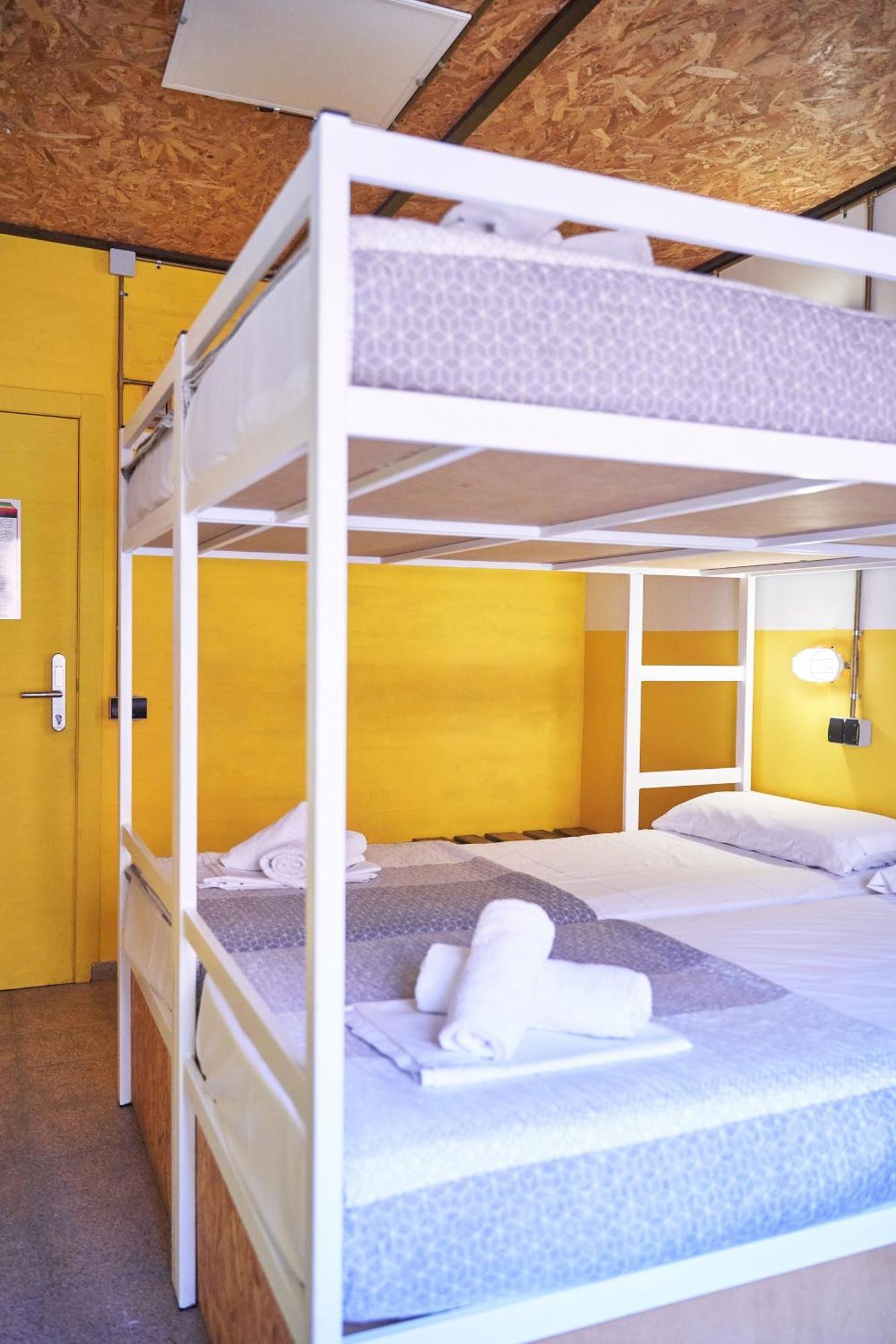 Loft Group Hostal Lloret de Mar