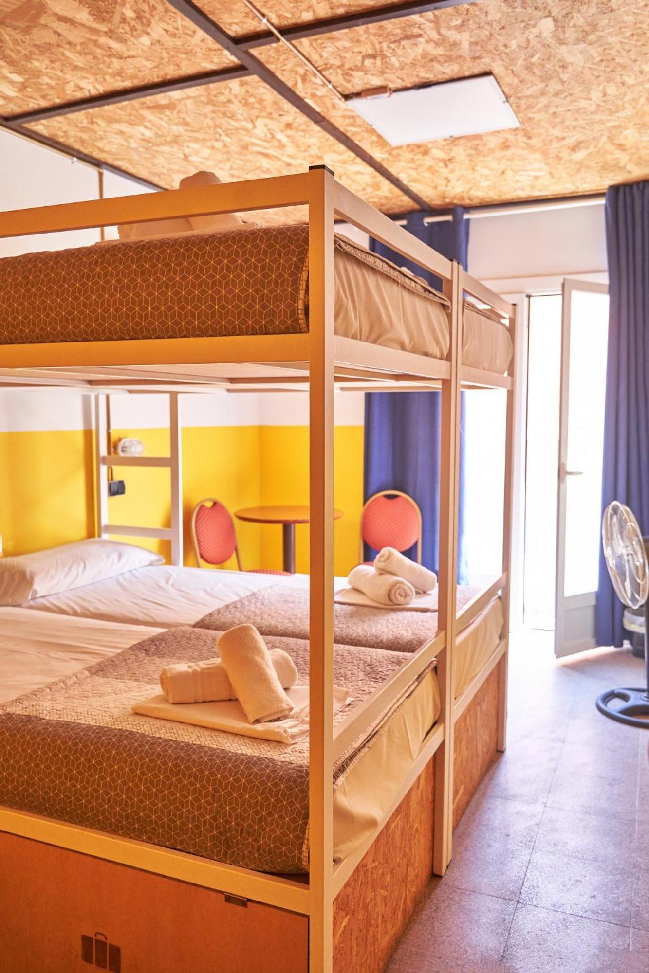 Hostal Loft Group