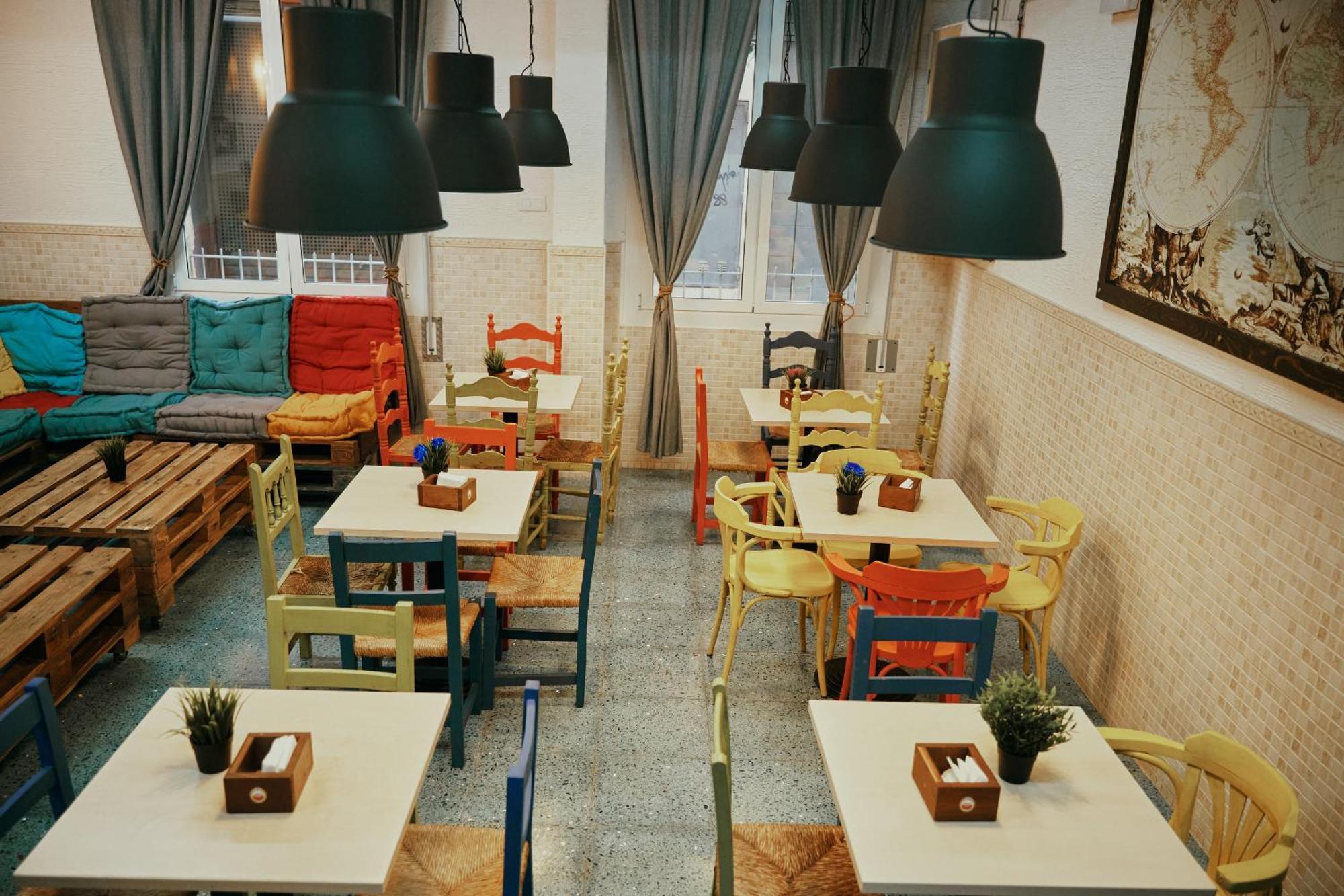 Loft Group Hostal Lloret de Mar
