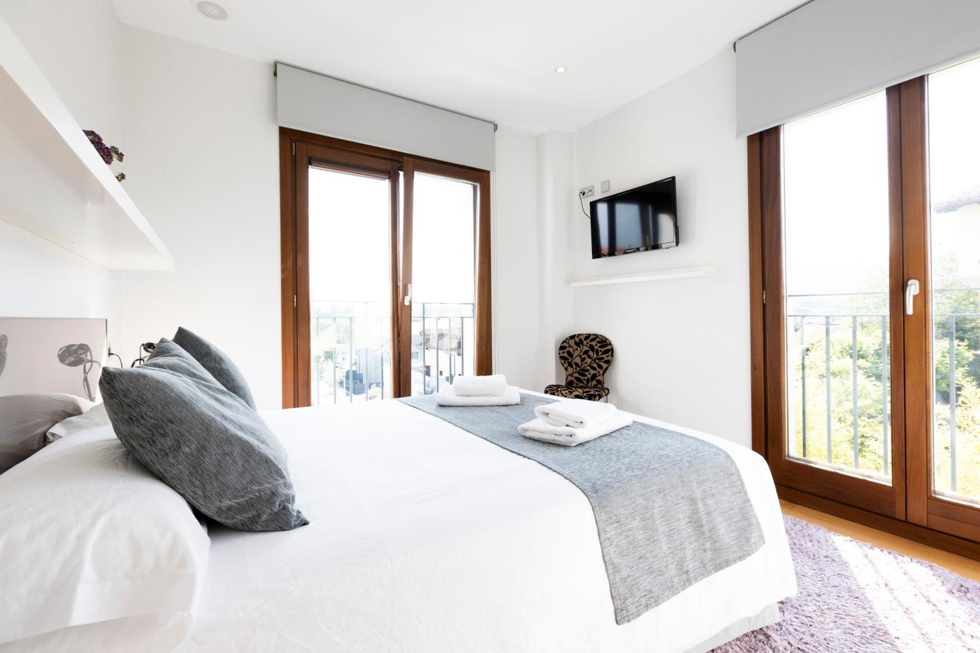 Jaizkibel By Basquelidays Hondarribia
