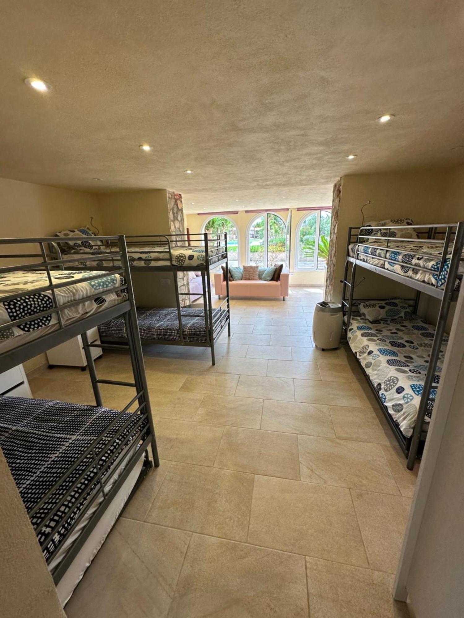 Сasa de vacaciones Port D'andratx Beautiful House, Swimming Pool & Jacuzzi 10-22 People