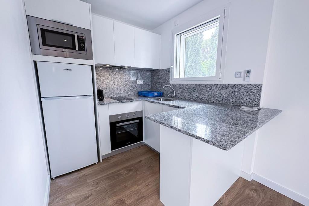 Apartment Romy T2 A - A 80m De La Cala Montgo *