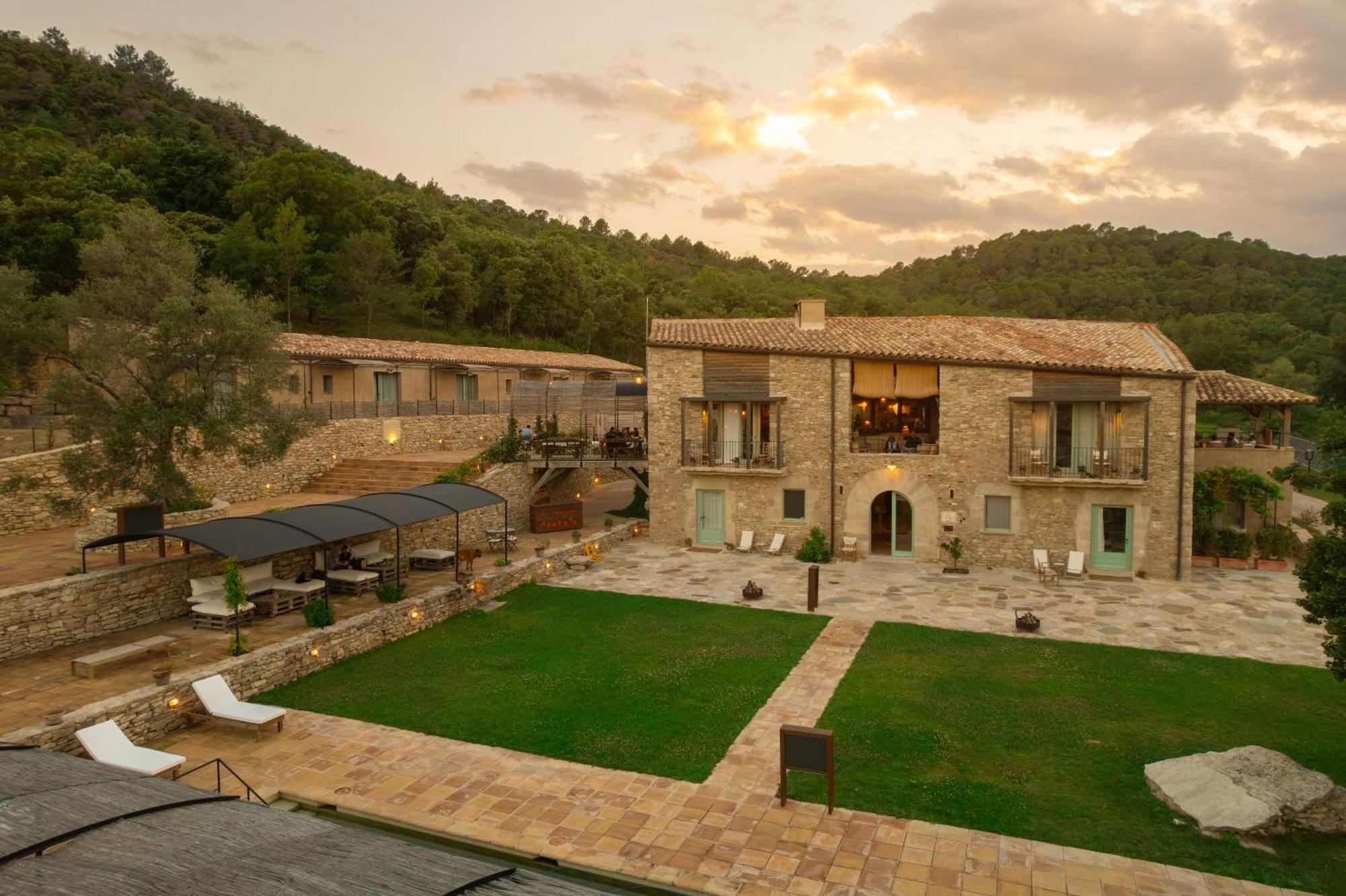 Ecoturisme Buch Hotel *