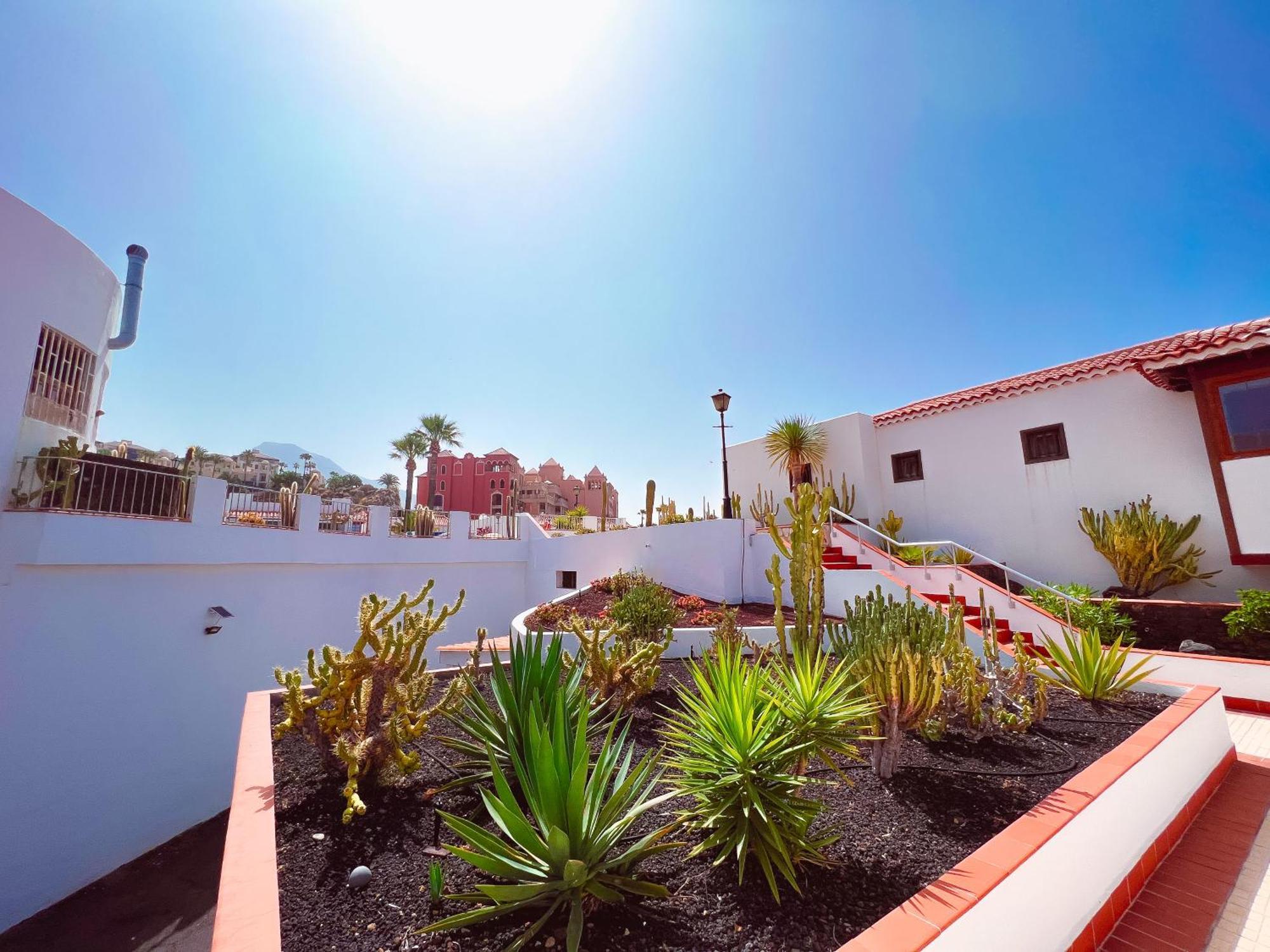 Luxury First Line In El Beril Playa Del Duque Pd1 Costa Adeje (Tenerife)