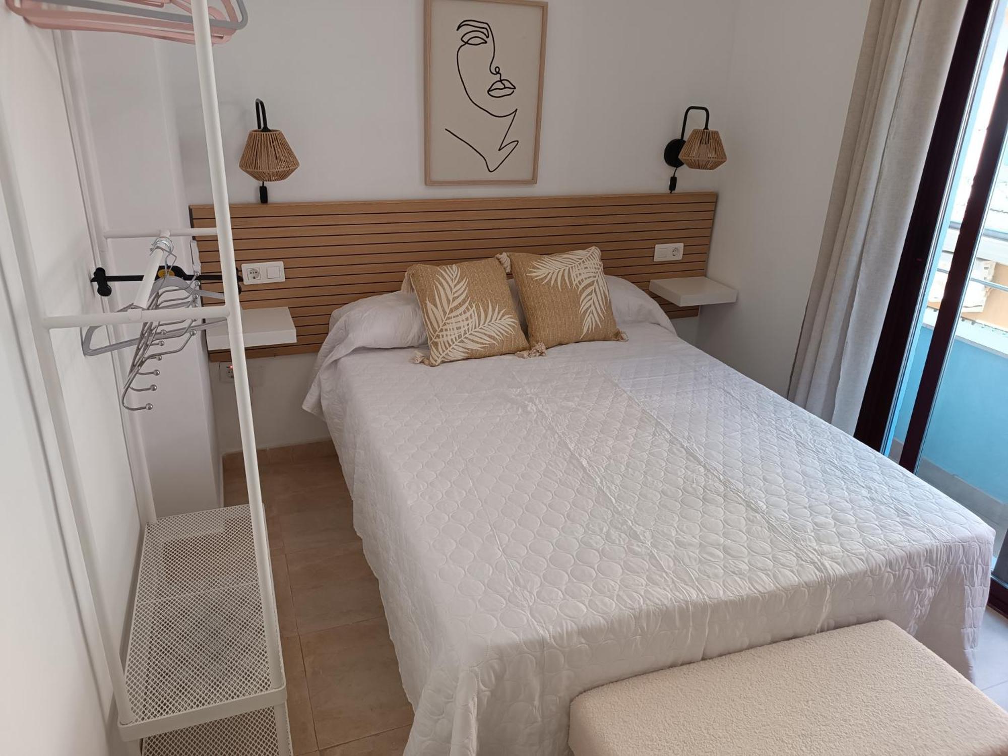 Amazing & Renovated 2-bedroom Flat In Apartamento Fuengirola
