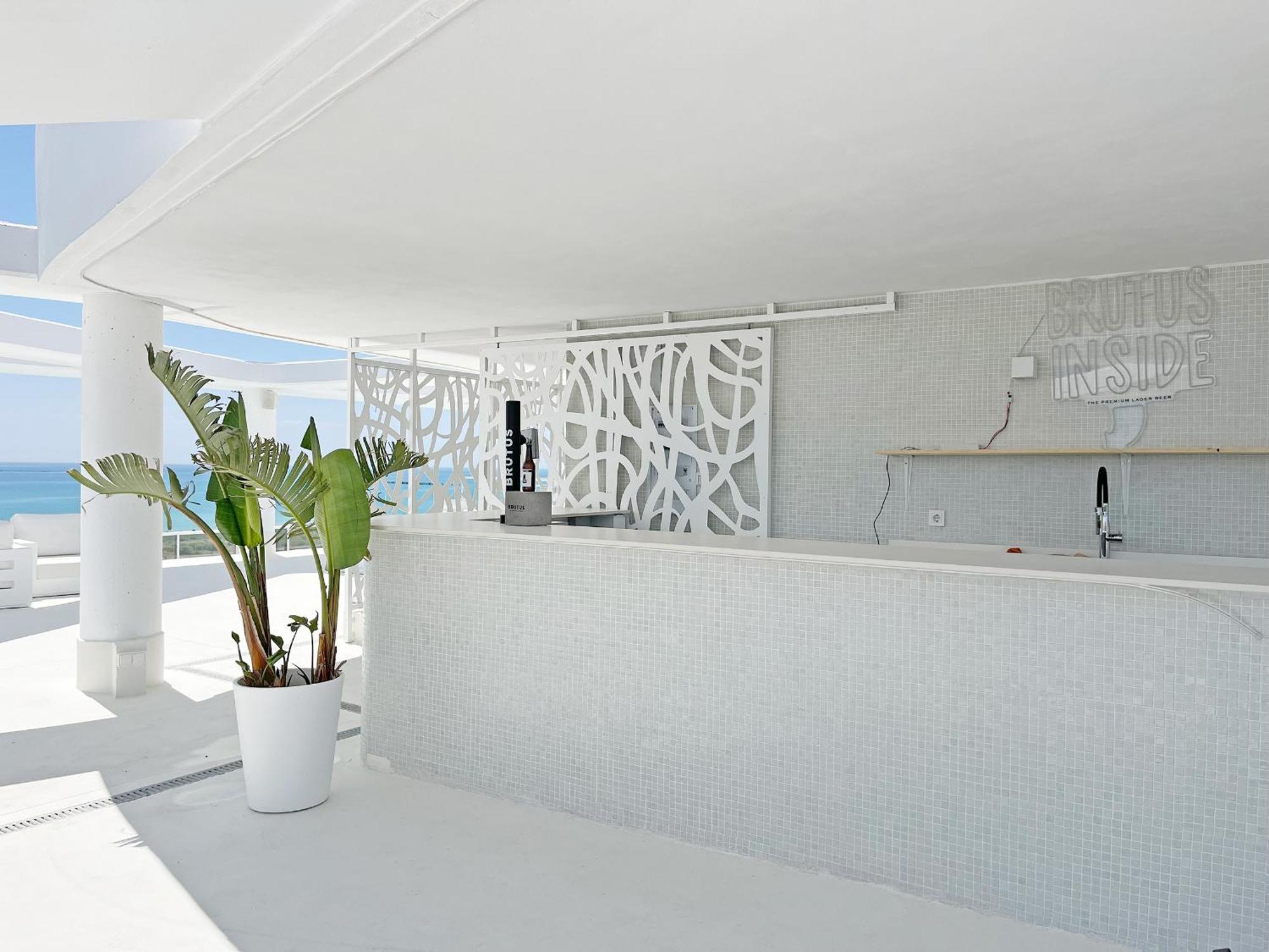 Global Properties, Moderno Con 2 Terrazas Y 3 Apartamento *