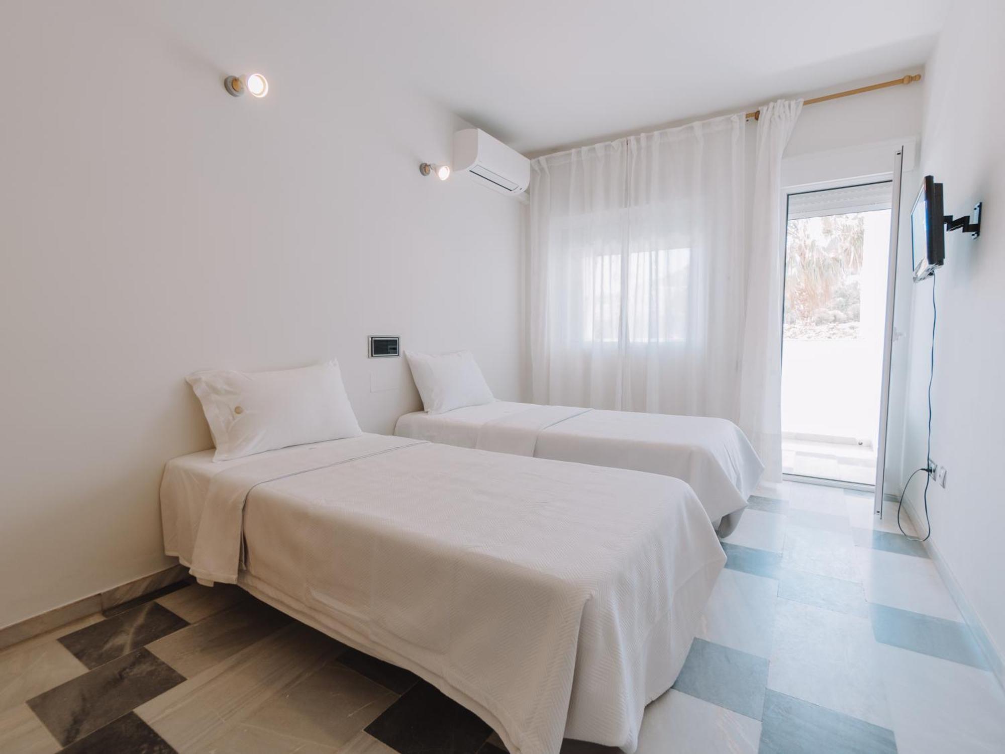 Guest house Gaviotas Del Cabo