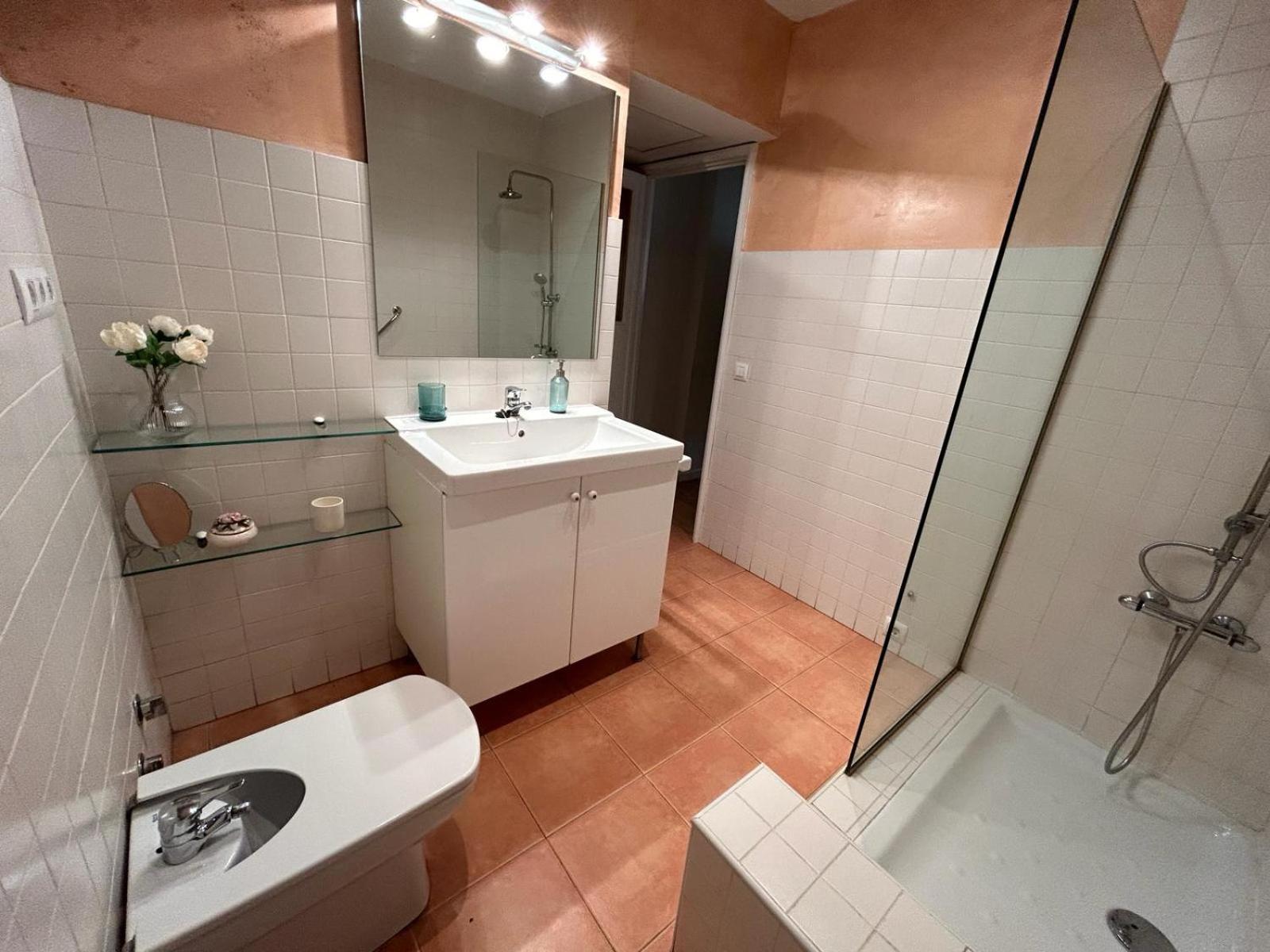 2 Bedroom By Guadalquivir River Apartamento Sevilla