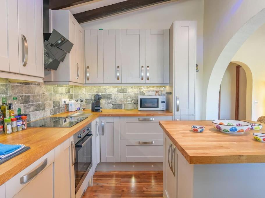 Villa Vinas With Beautiful View