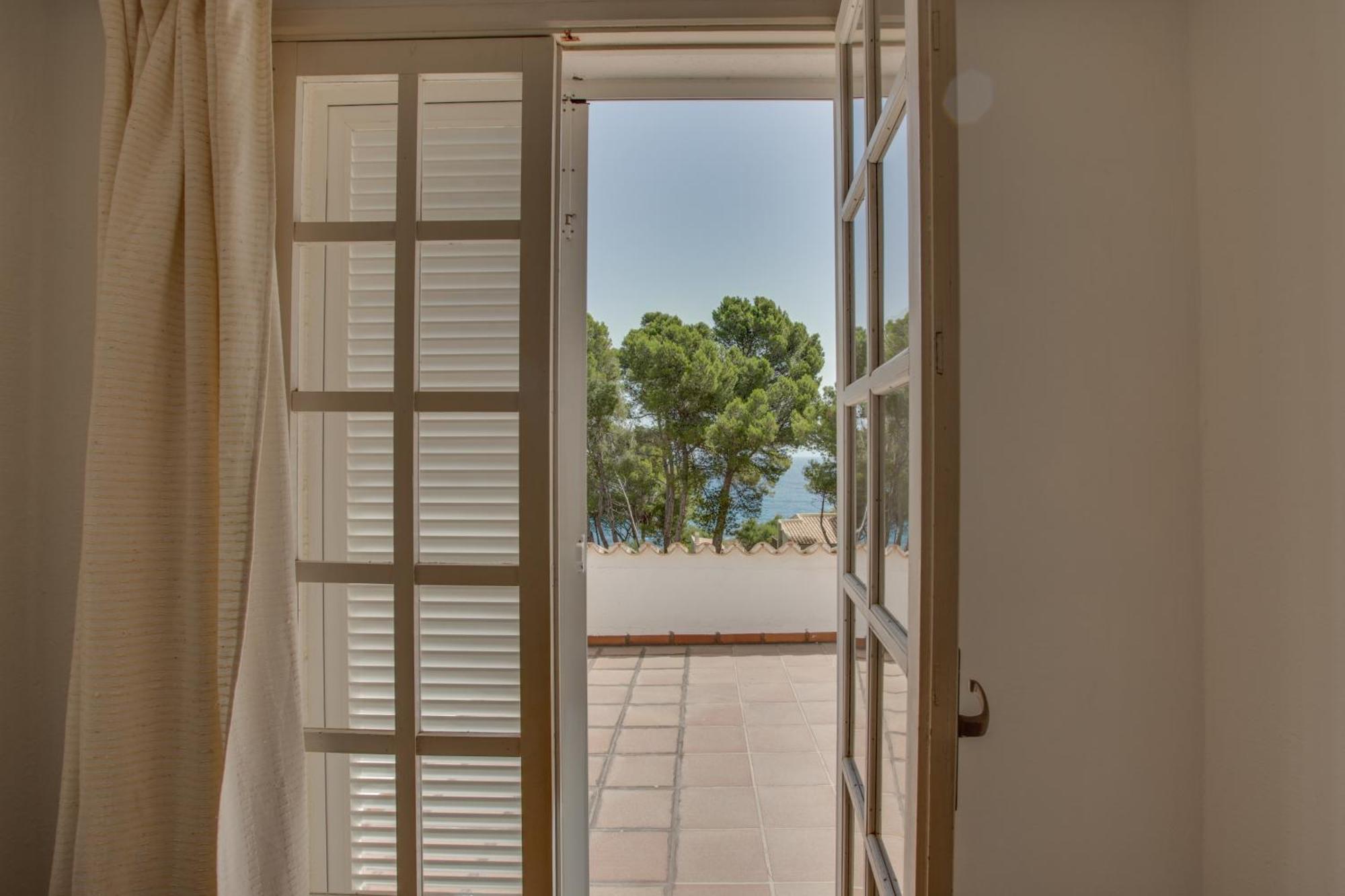 Cala Padri Seafront Villa Capdepera (Mallorca)