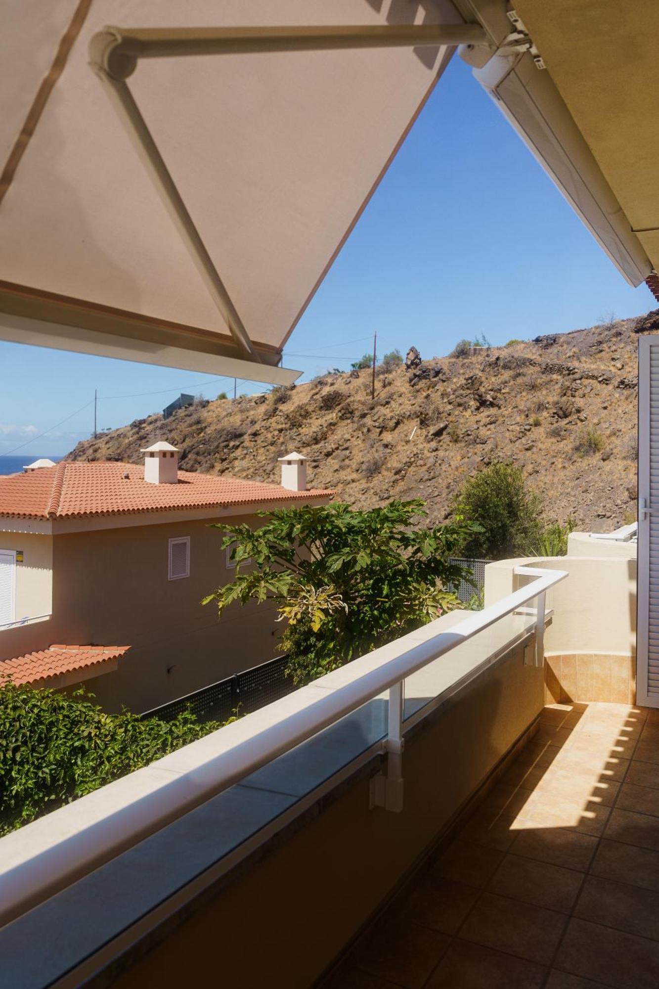 Luna - Ac, 2 Pools, Panoramic Ocean, Private Garage, Fibre Net