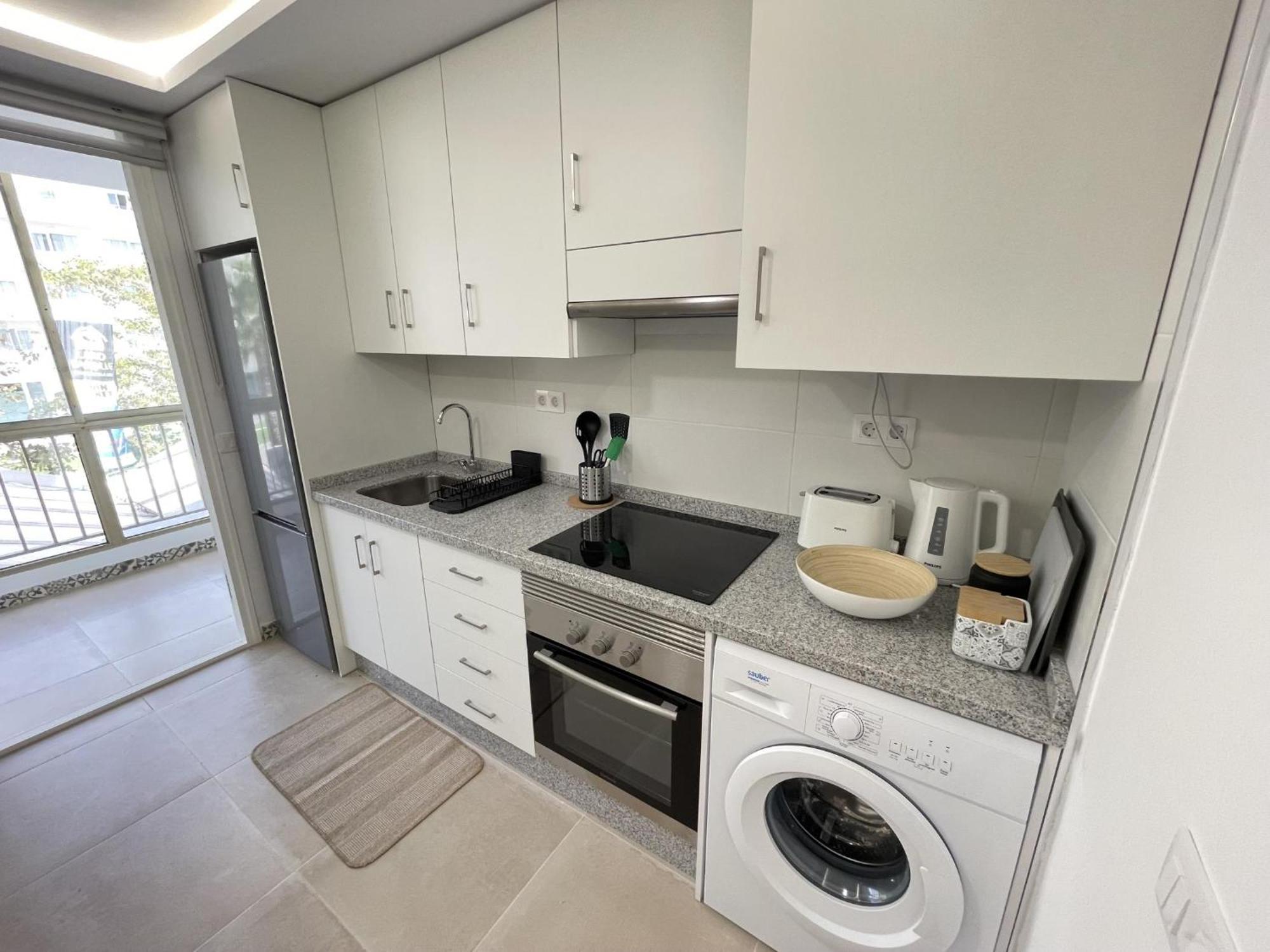 Apartment 11. Beautiful Esmeralda, A/c, Wifi Costa Adeje (Tenerife)