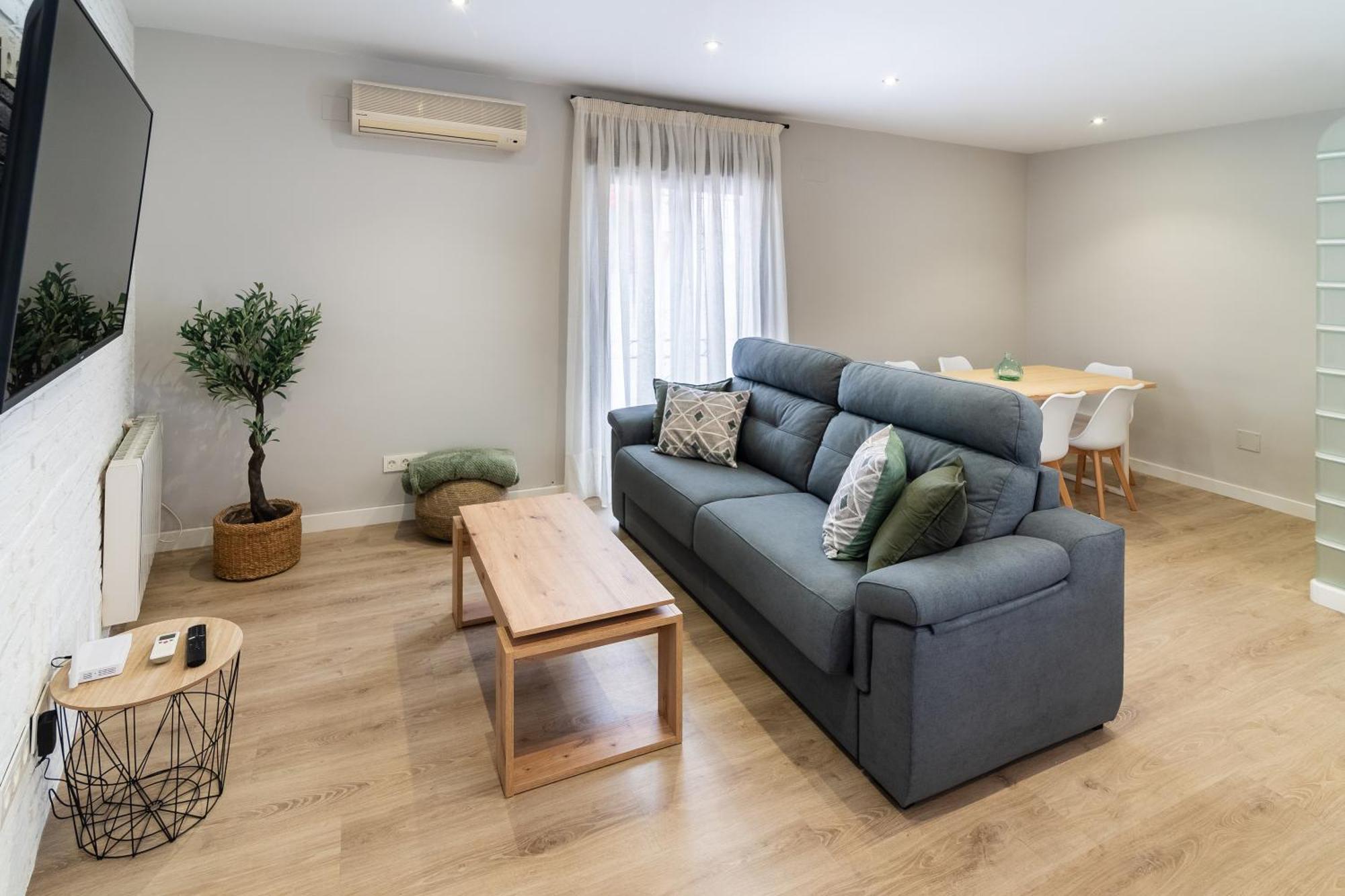 New! Antala - Patios De Apartamento
