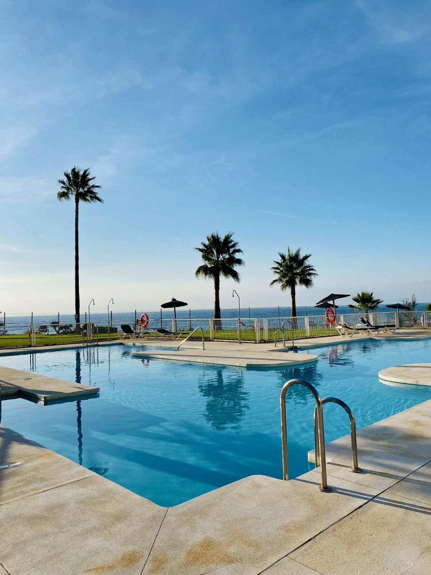 Sunshine Front Complex, Wifi, Modern * Casares
