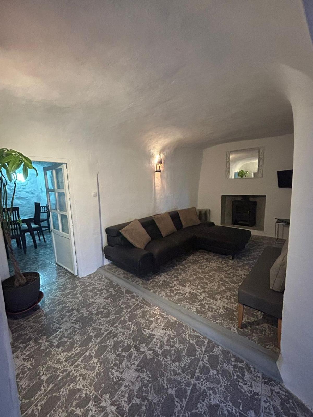 The Crystal Cave Holiday home *