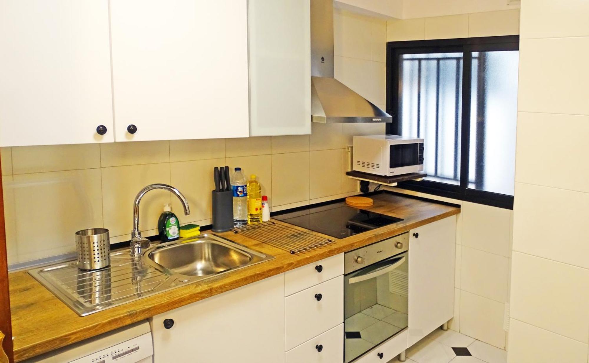 Apartamento Cruz De Tenerife, Piso Centrico, Amplio Y Con Garaje *