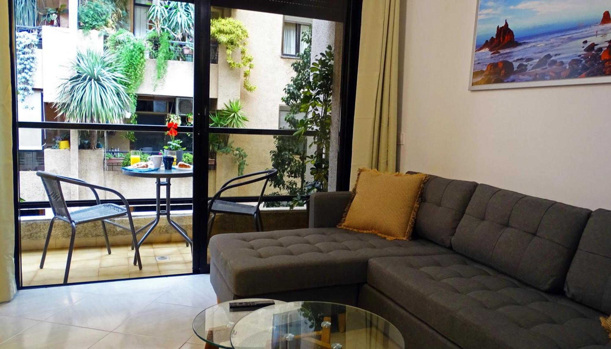 Apartamento Cruz De Tenerife, Piso Centrico, Amplio Y Con Garaje *