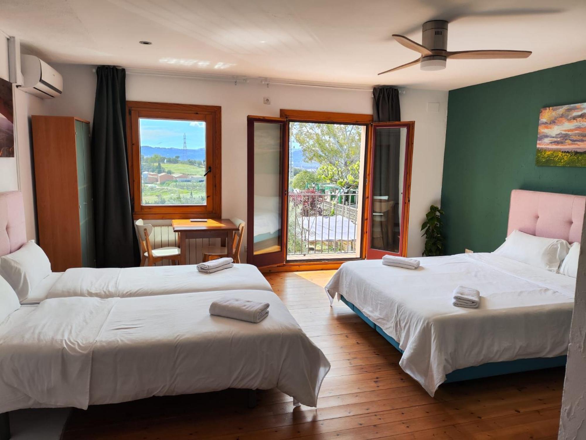 Farm stay L'olivera Castellbisbal
