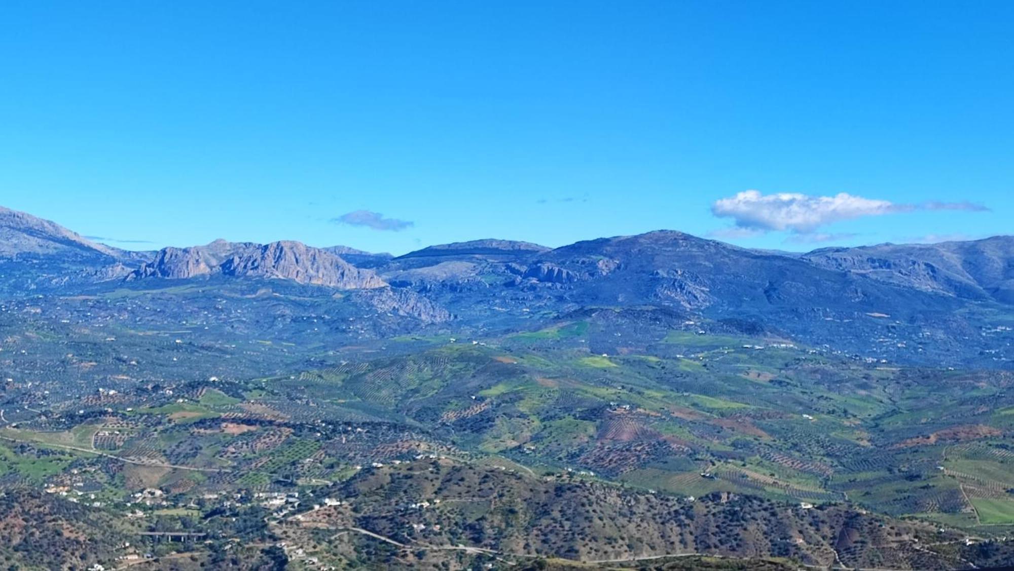 Casa Jose -beautiful Village House- Jacuzzi Included-views-bbq-aircon-wifi Сasa de vacaciones Comares