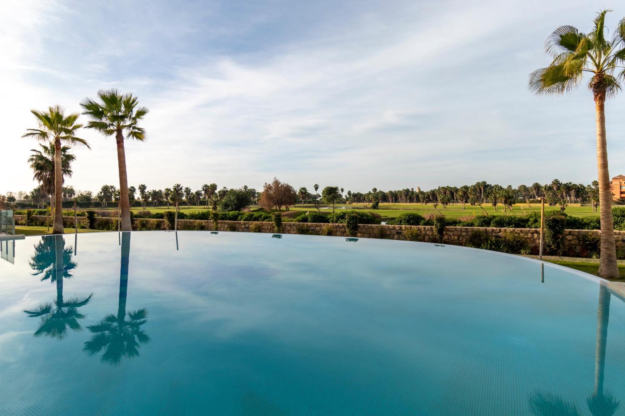 Rentitspain Serena Terraza Con Vista A Golf *