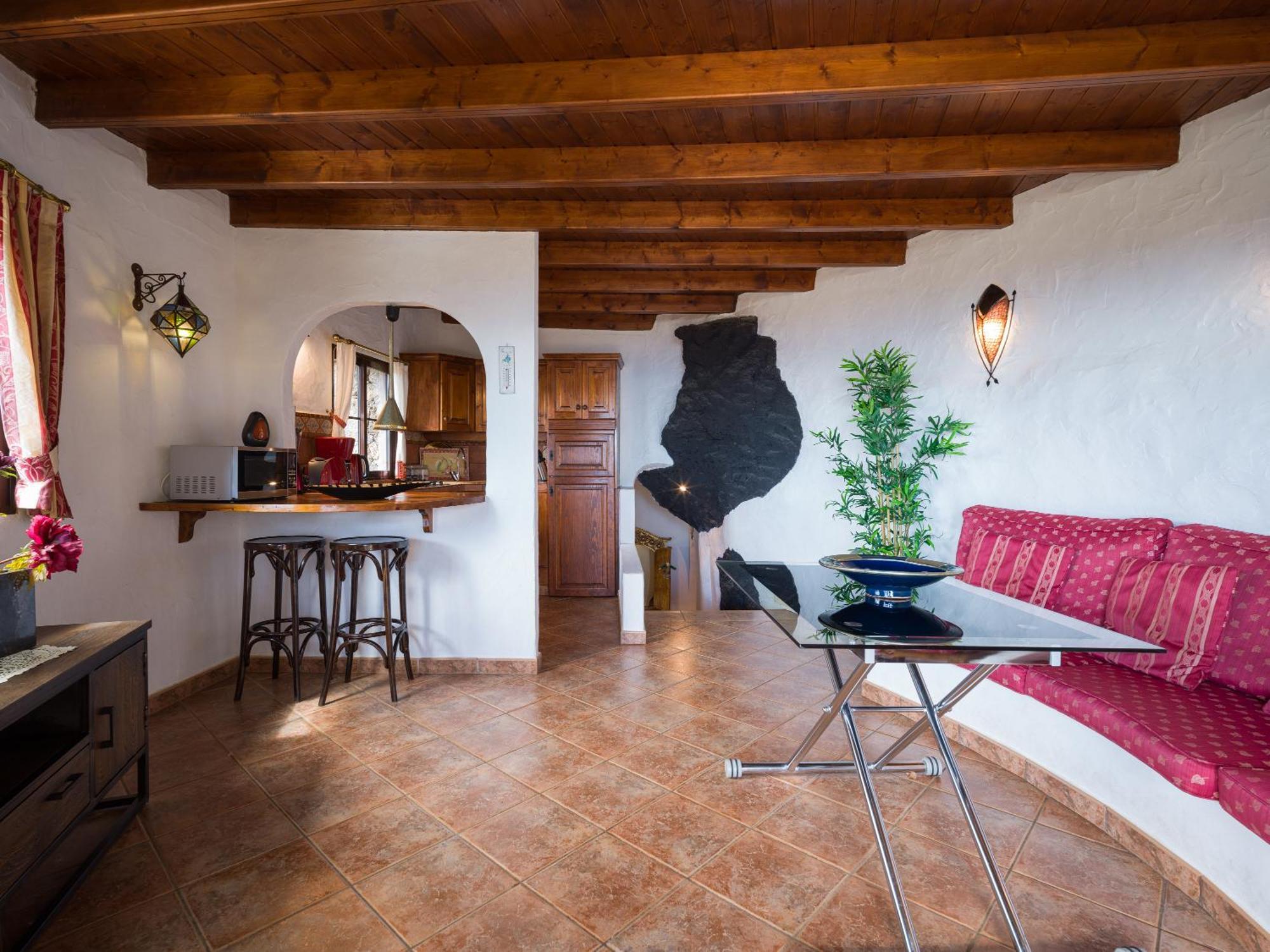 Apartment Castillo Lanzarote Bentley - Luxury -sleep In A Volcanic Cave *
