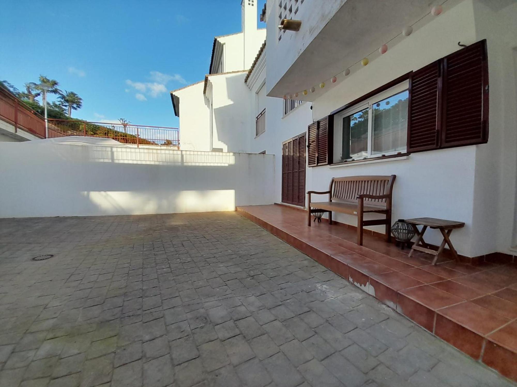 Feel The Vibe Alcaidesa Apartment