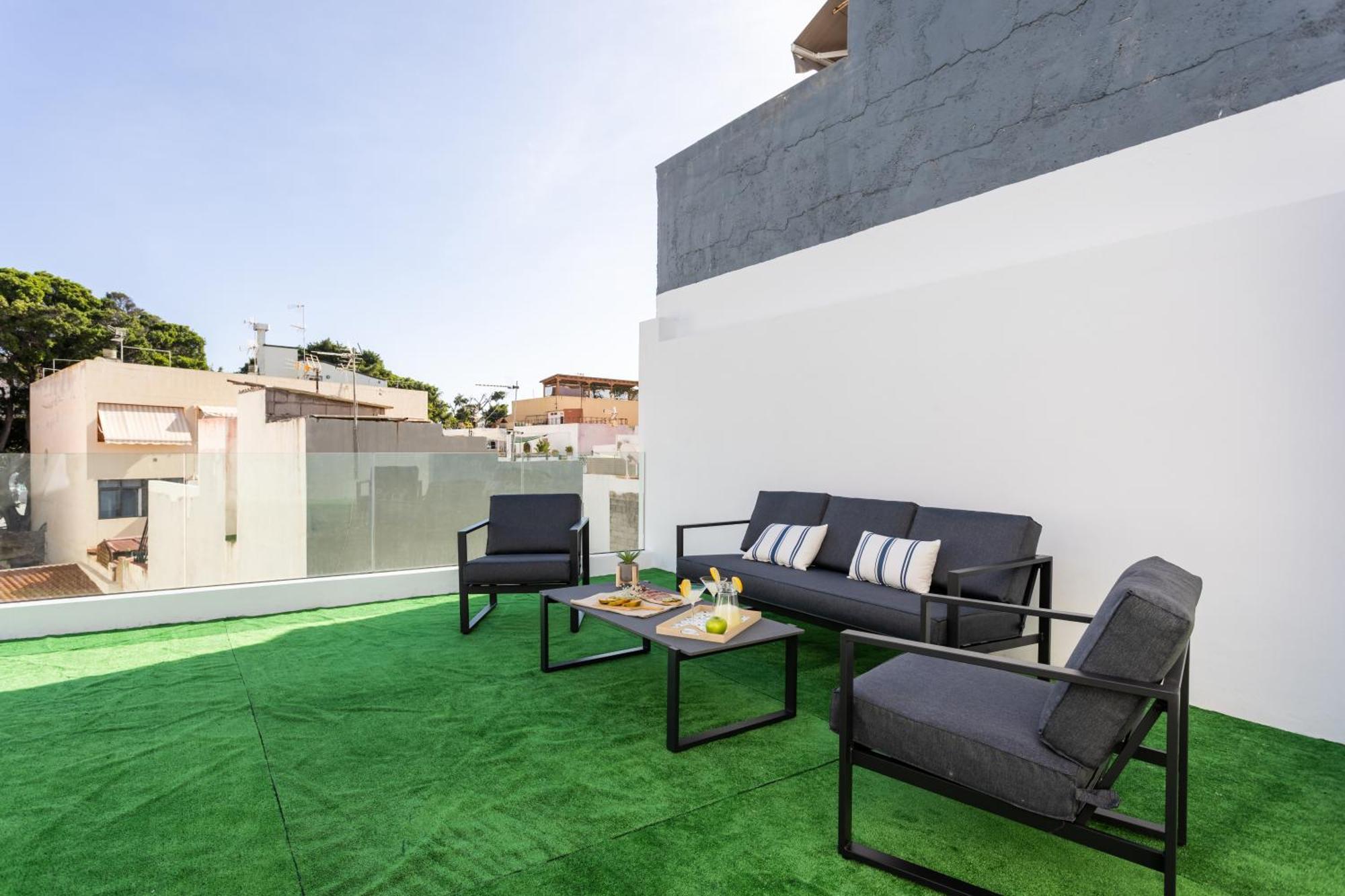 Sunnyland Atico Cruz Apartment