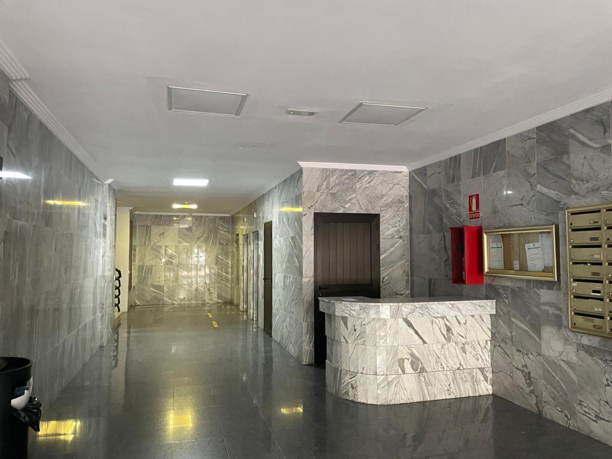 Apartment Center Cristianos
